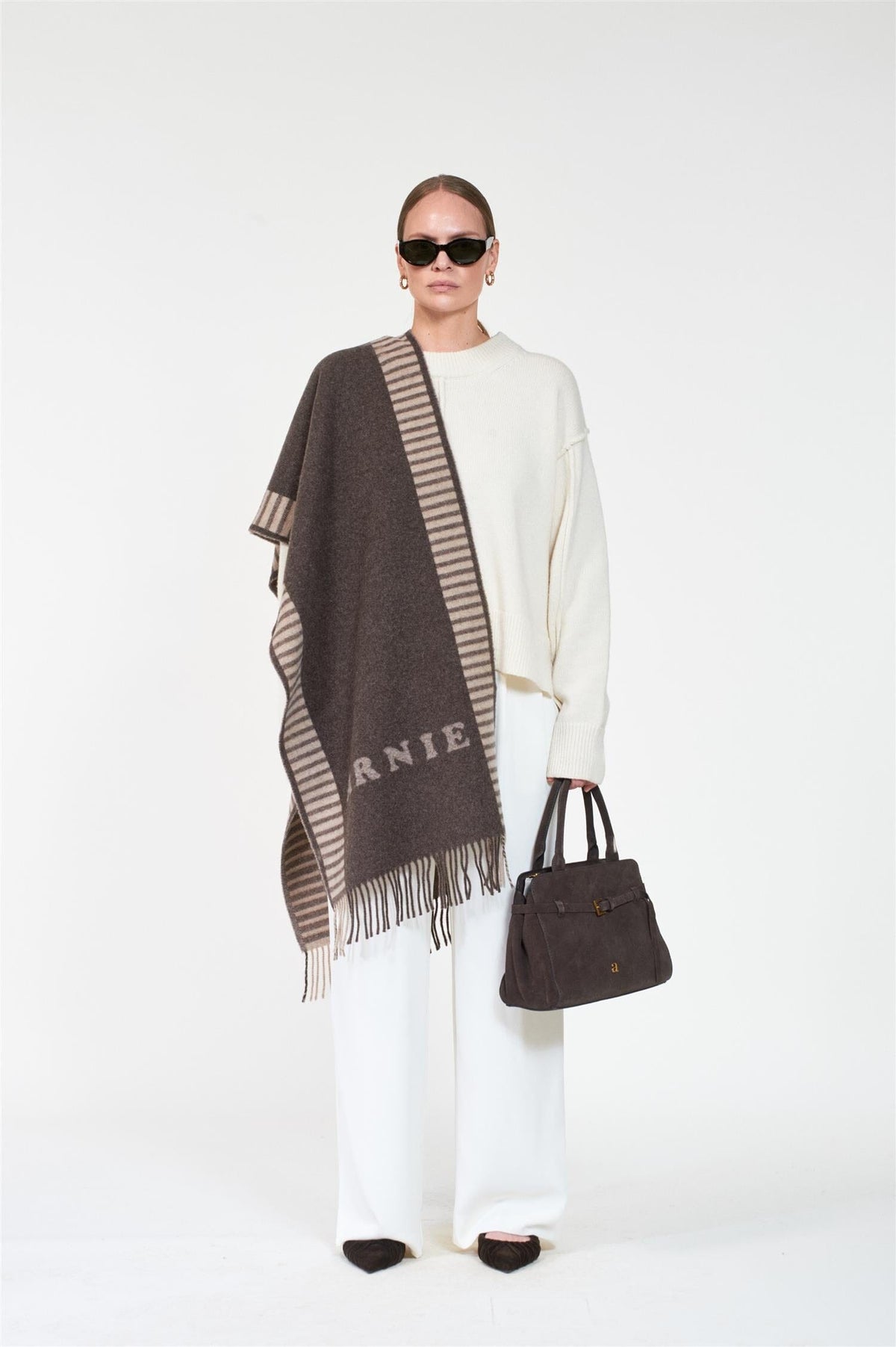 ArnieSays: SIGNATURE Dk Brown Melange Tilbehør