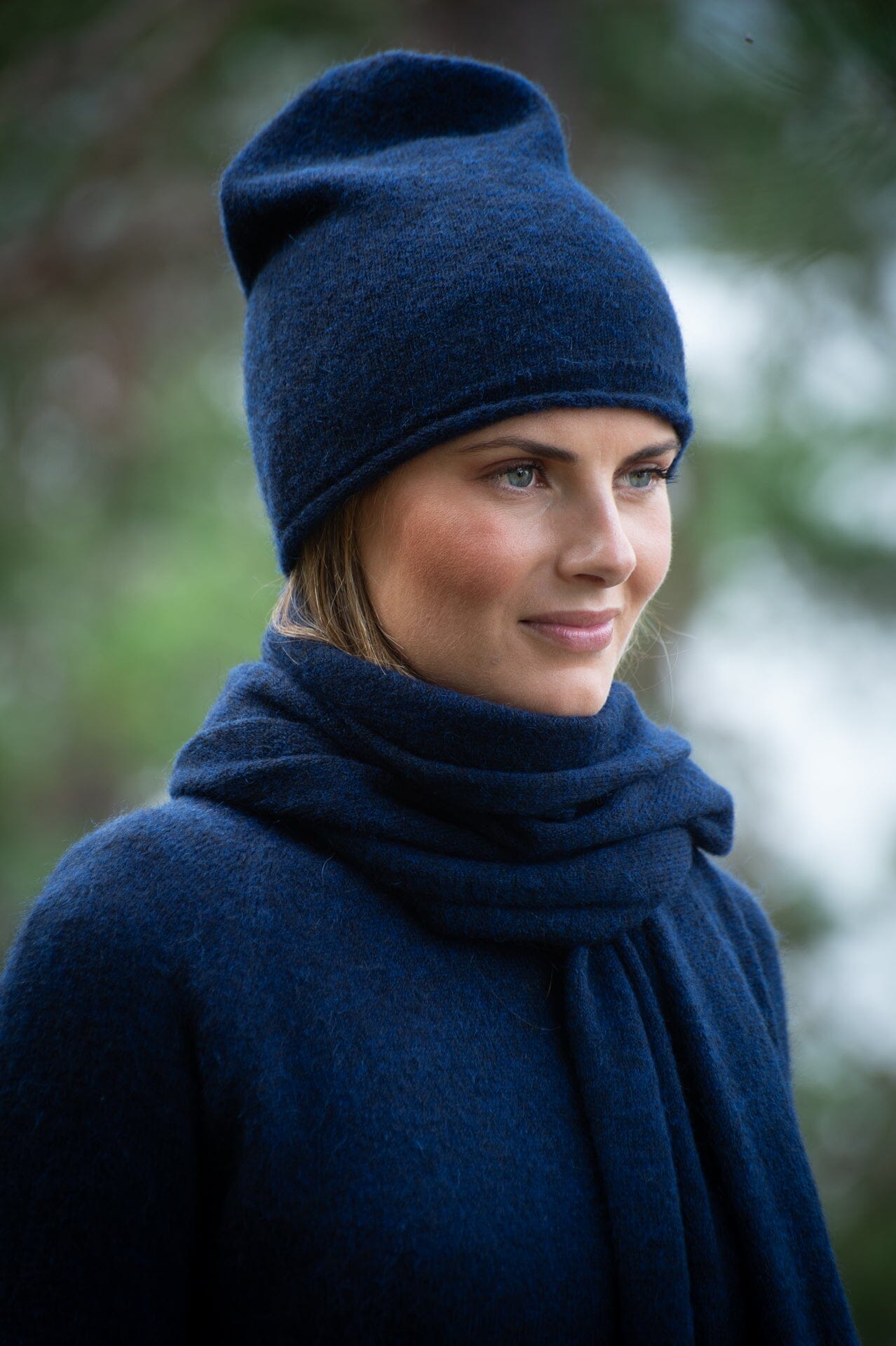 ArnieSays: Gini Dk Navy Hodeplagg