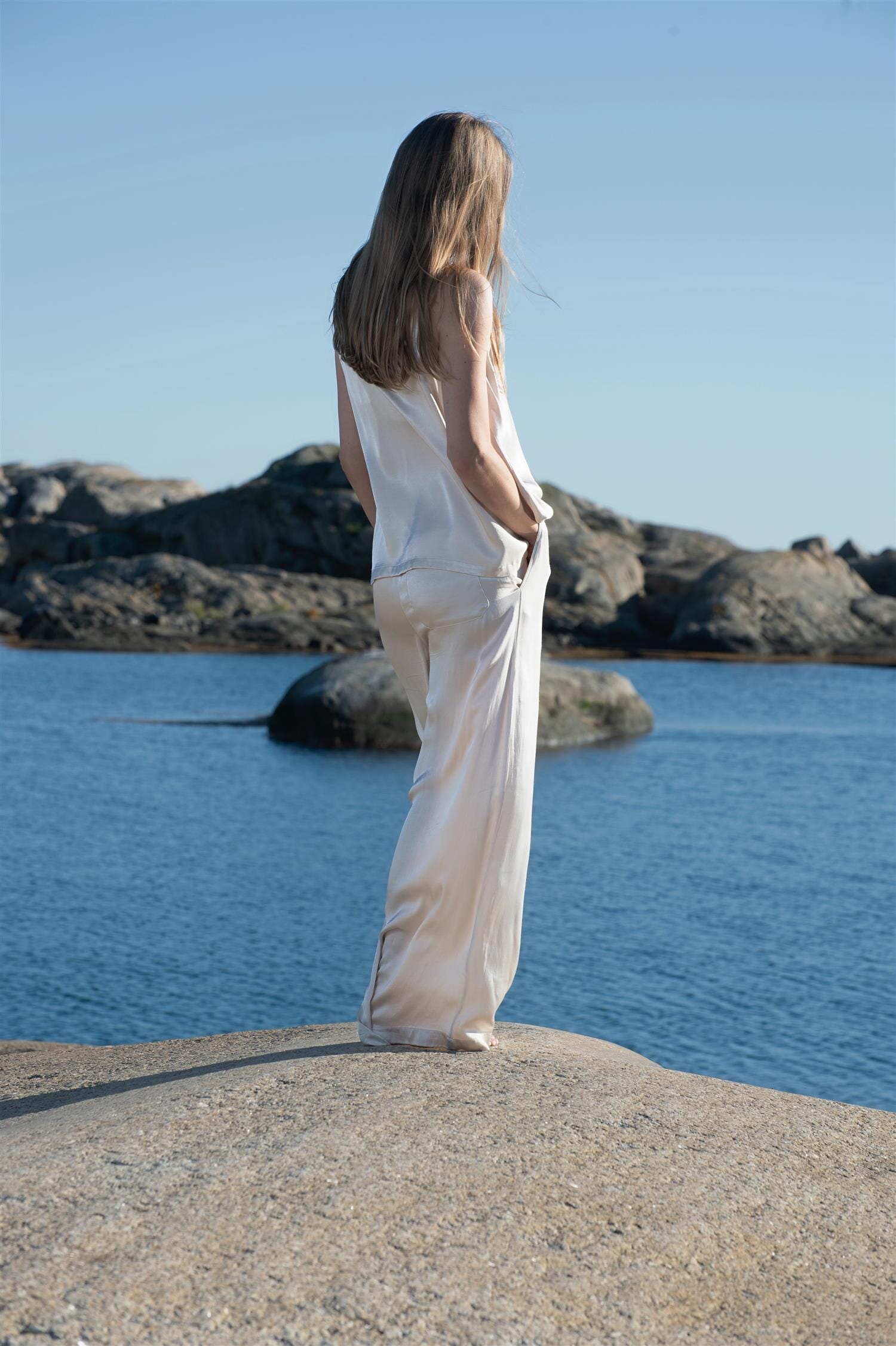 ArnieSays: Love Satin Sand Topp