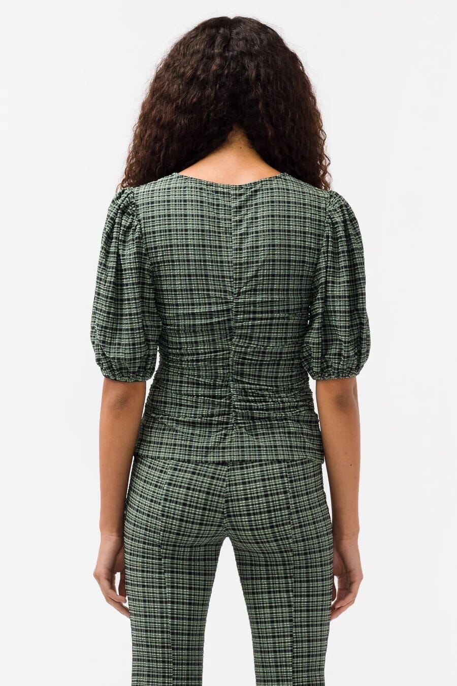 Ganni F6893 Stretch Seersucker U-neck Gathered Blouse Mini Check Green Bay Bluse