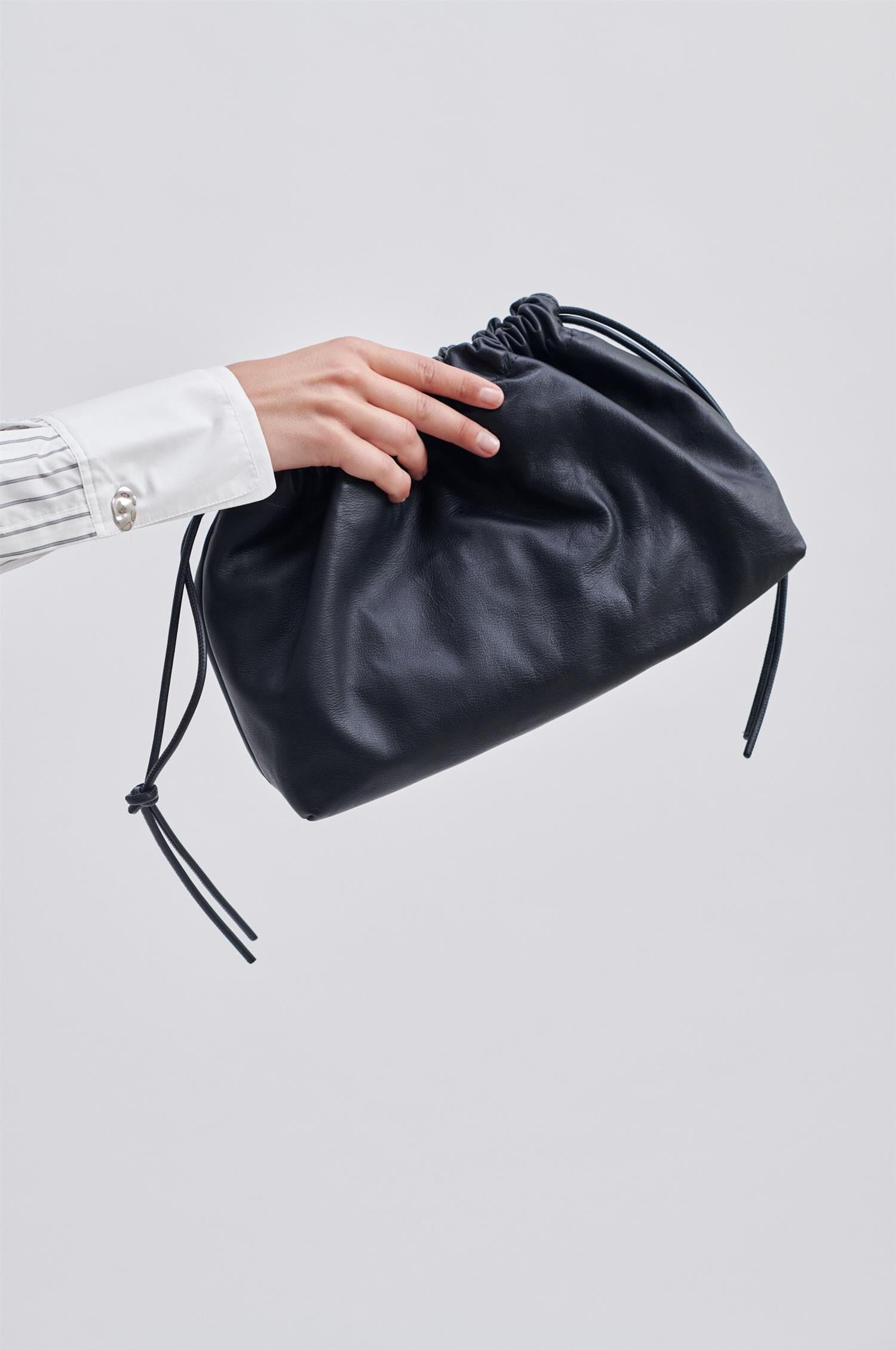 Second Female Smooth Leather Bag Black Tilbehør
