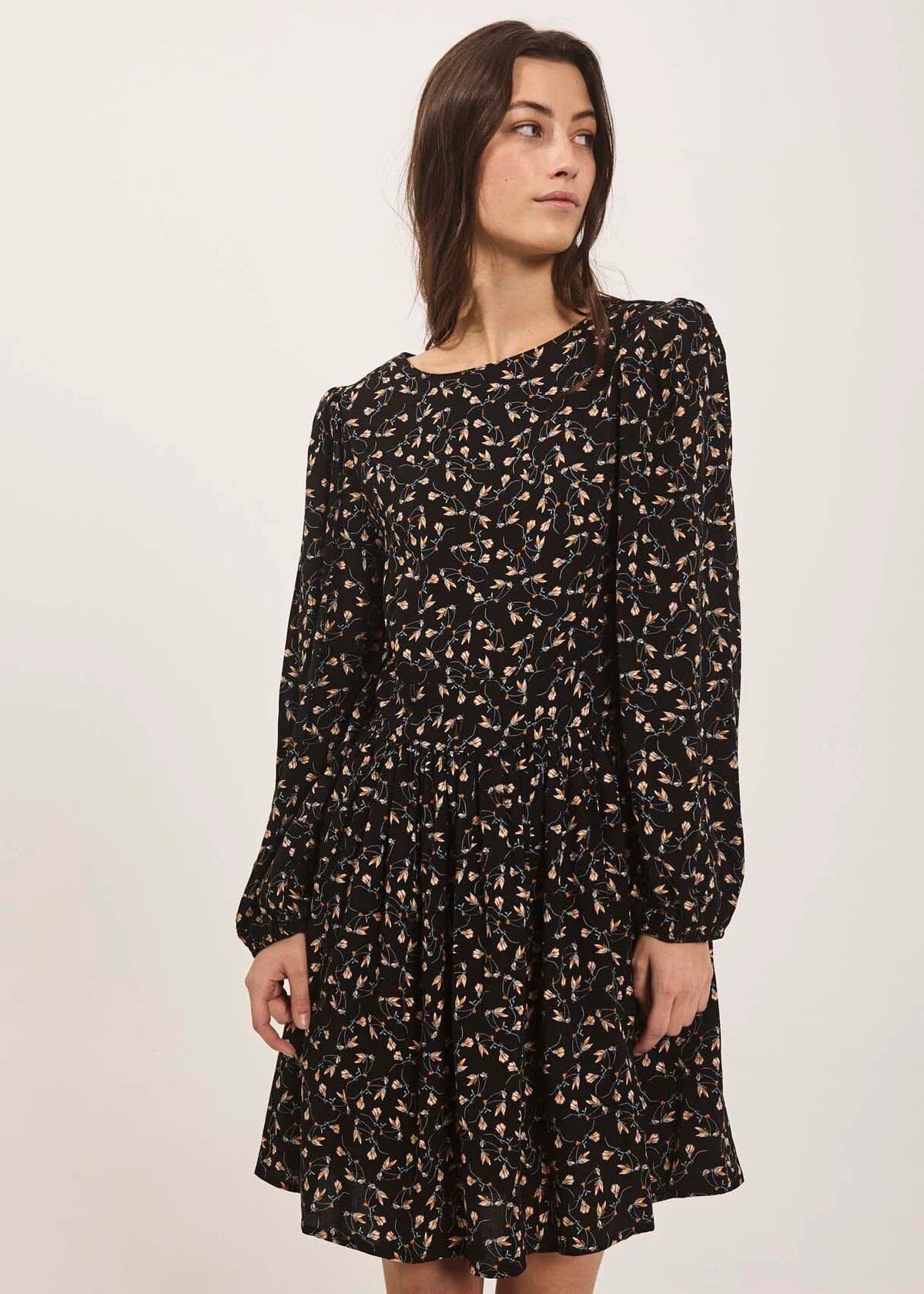 Norr Sabby Dress Black Flower Print Kjole