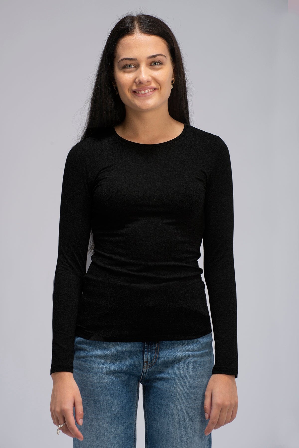 Majestic Filatures Viscose Long-Sleeve Round-Neck Black T-shirt
