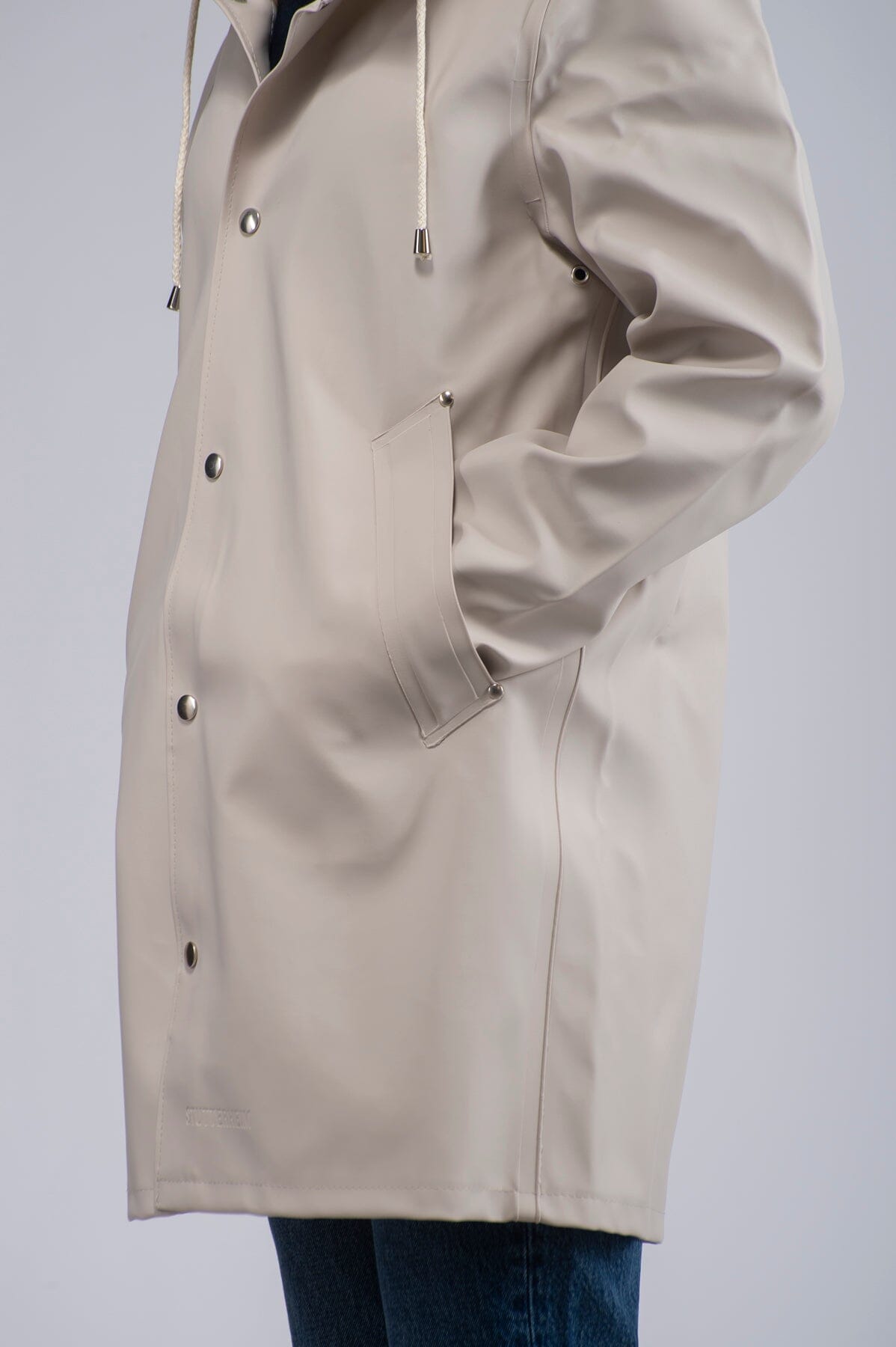 Stutterheim Stockholm LW Light Sand Ytterplagg