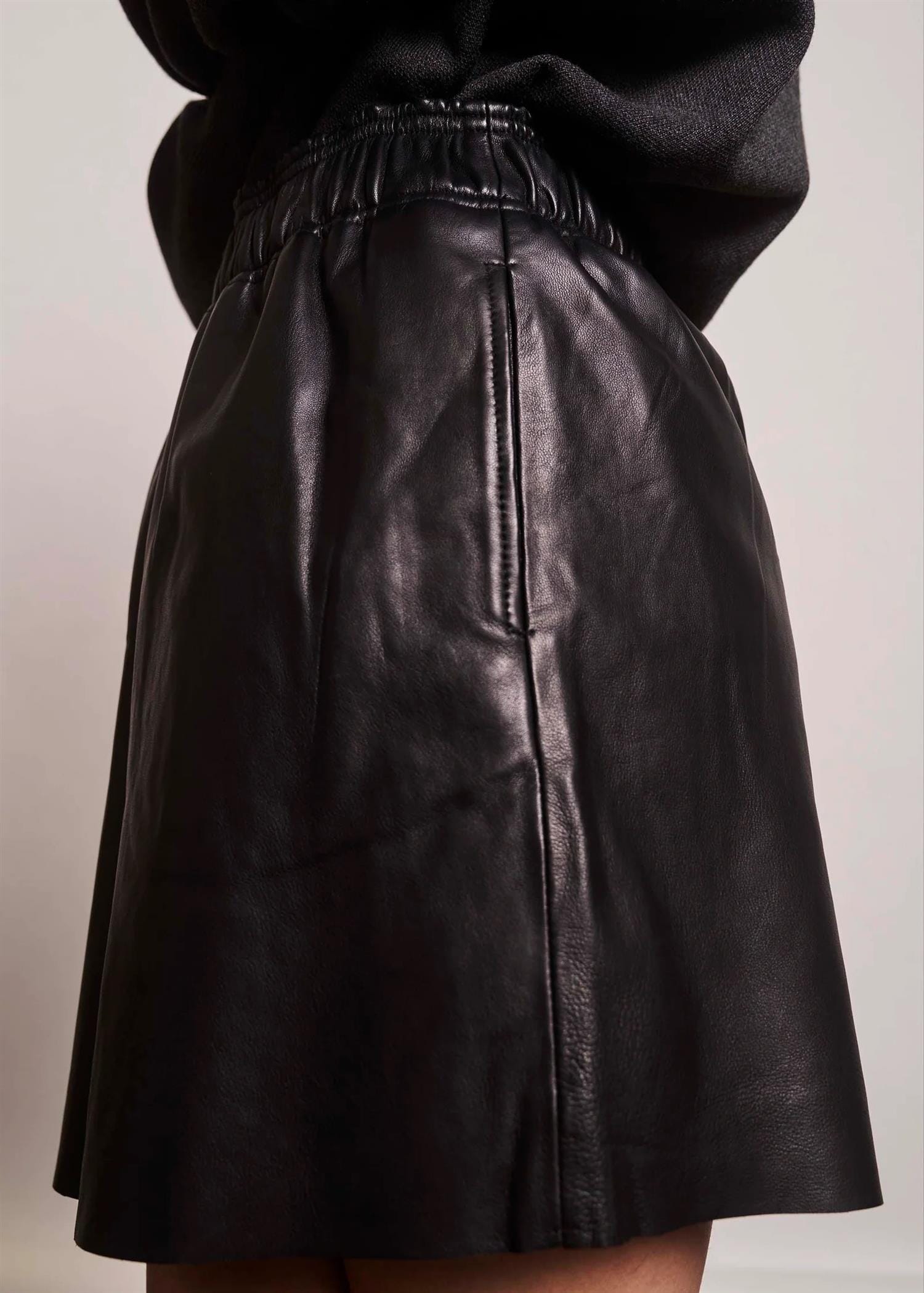 Norr Shelby Leather Skirt Black Skjørt