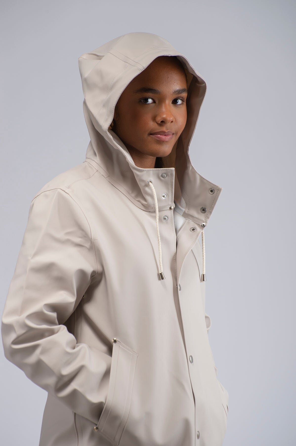 Stutterheim Stockholm LW Light Sand Ytterplagg