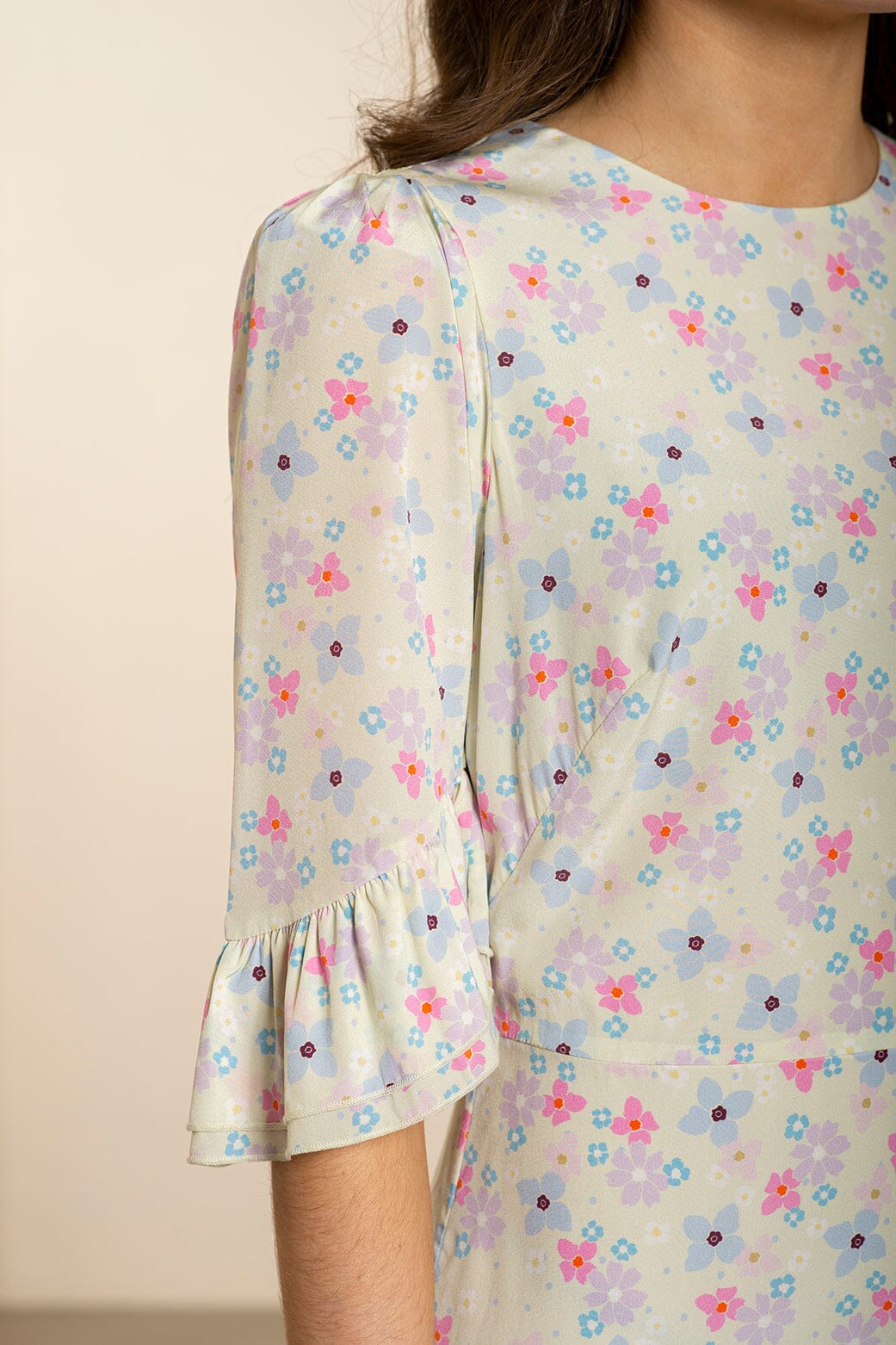 Pia Tjelta Grace Short Silk Marguerite Mint Kjole