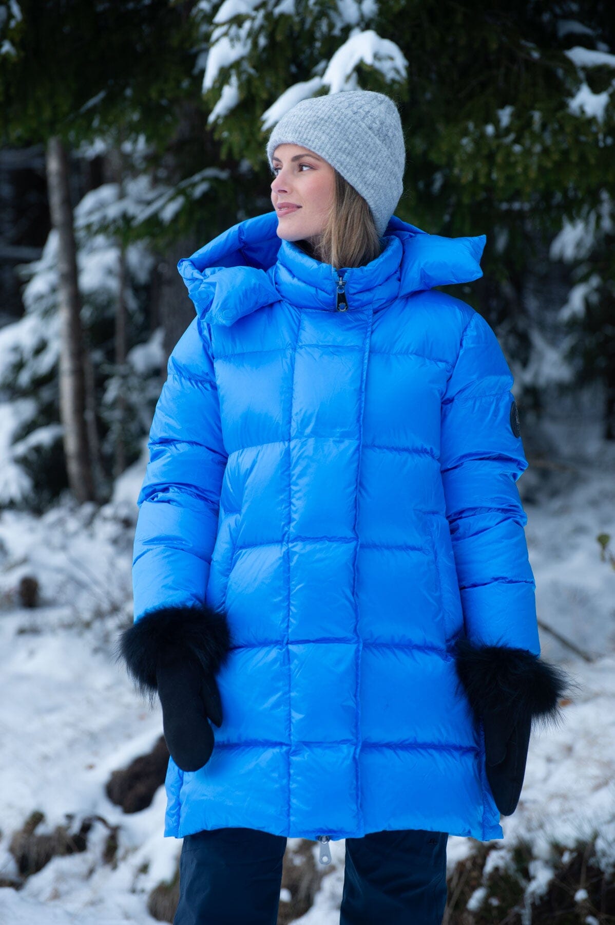 Monel Lucie Boxy Mid Sky Blue Ytterplagg