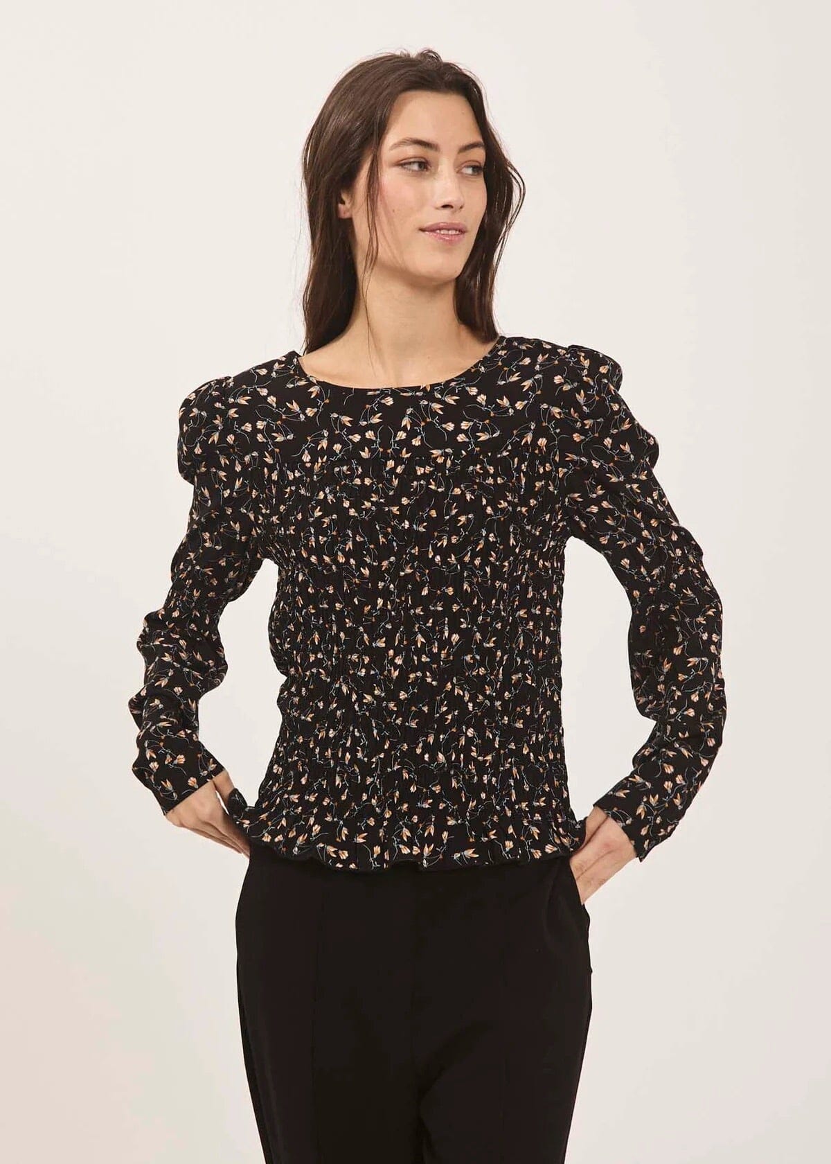 Norr Sabby Smock Top Black Flower Print Topp