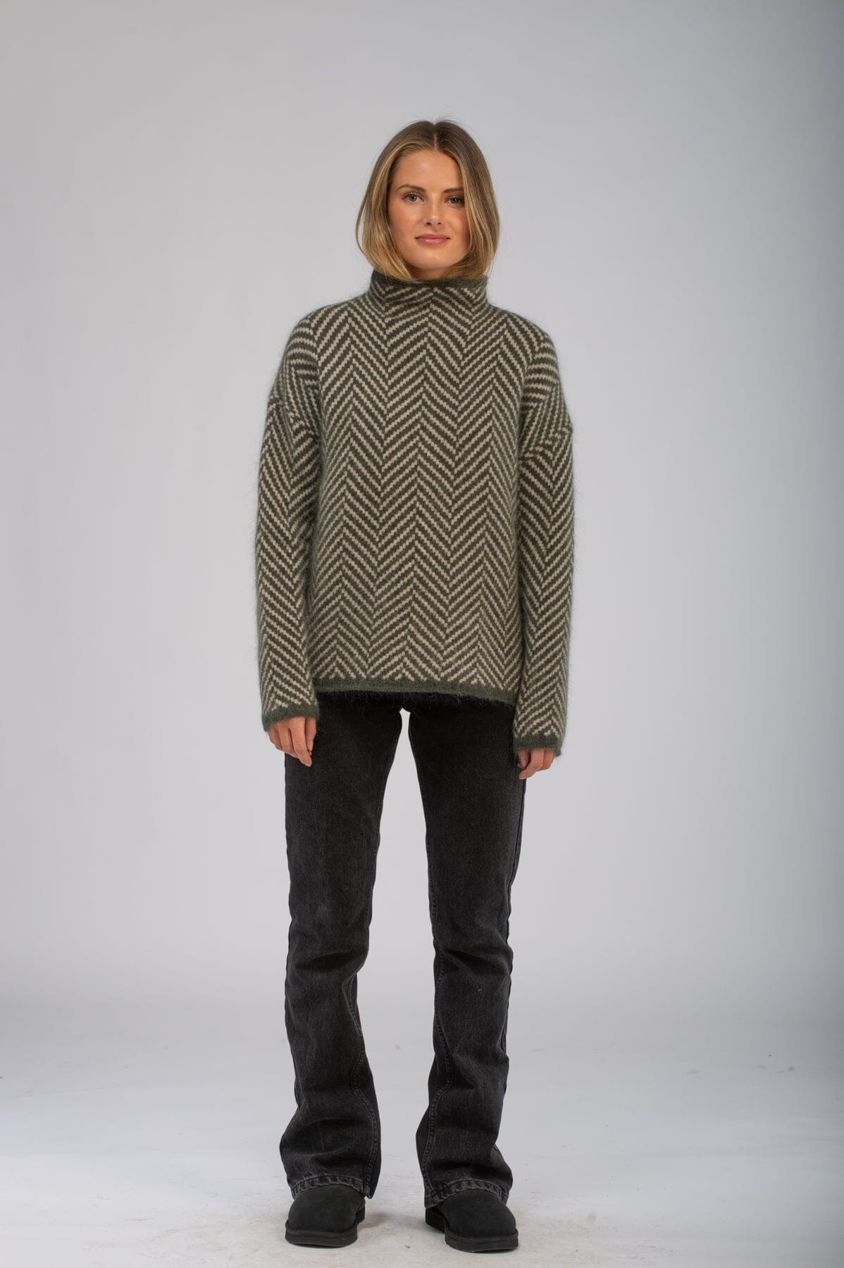 Second Female Herrin Knit New T-Neck Kambaba Genser