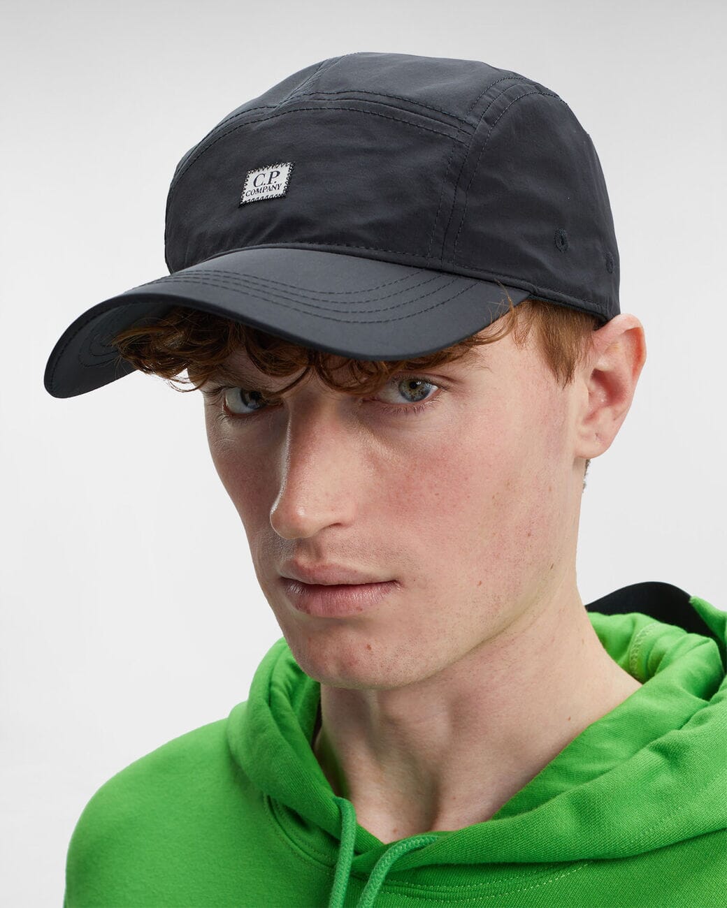 CP Company Chrome-R Panelled Logo Cap Black Hodeplagg