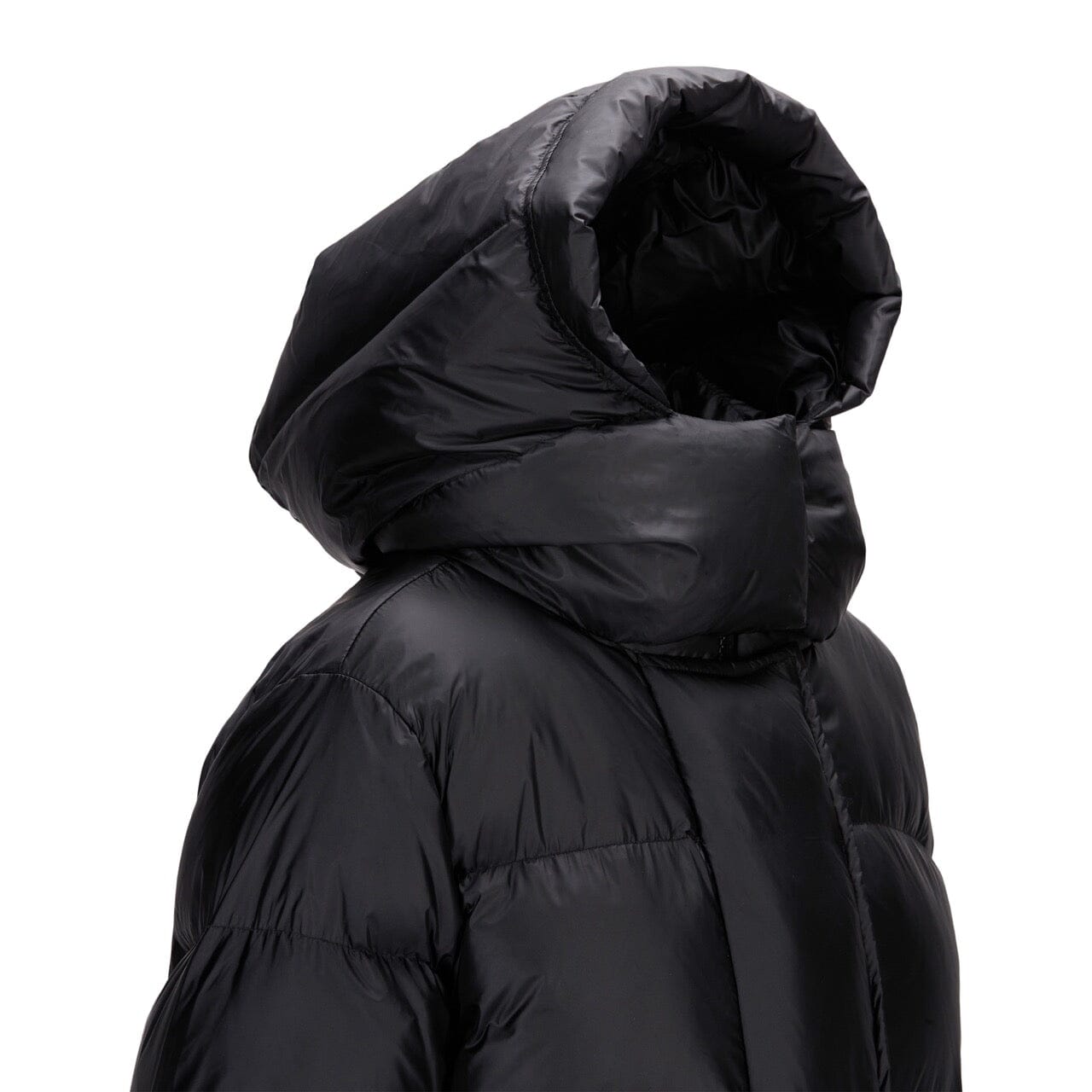 Monel Lucie Boxy Mid Black Ytterplagg