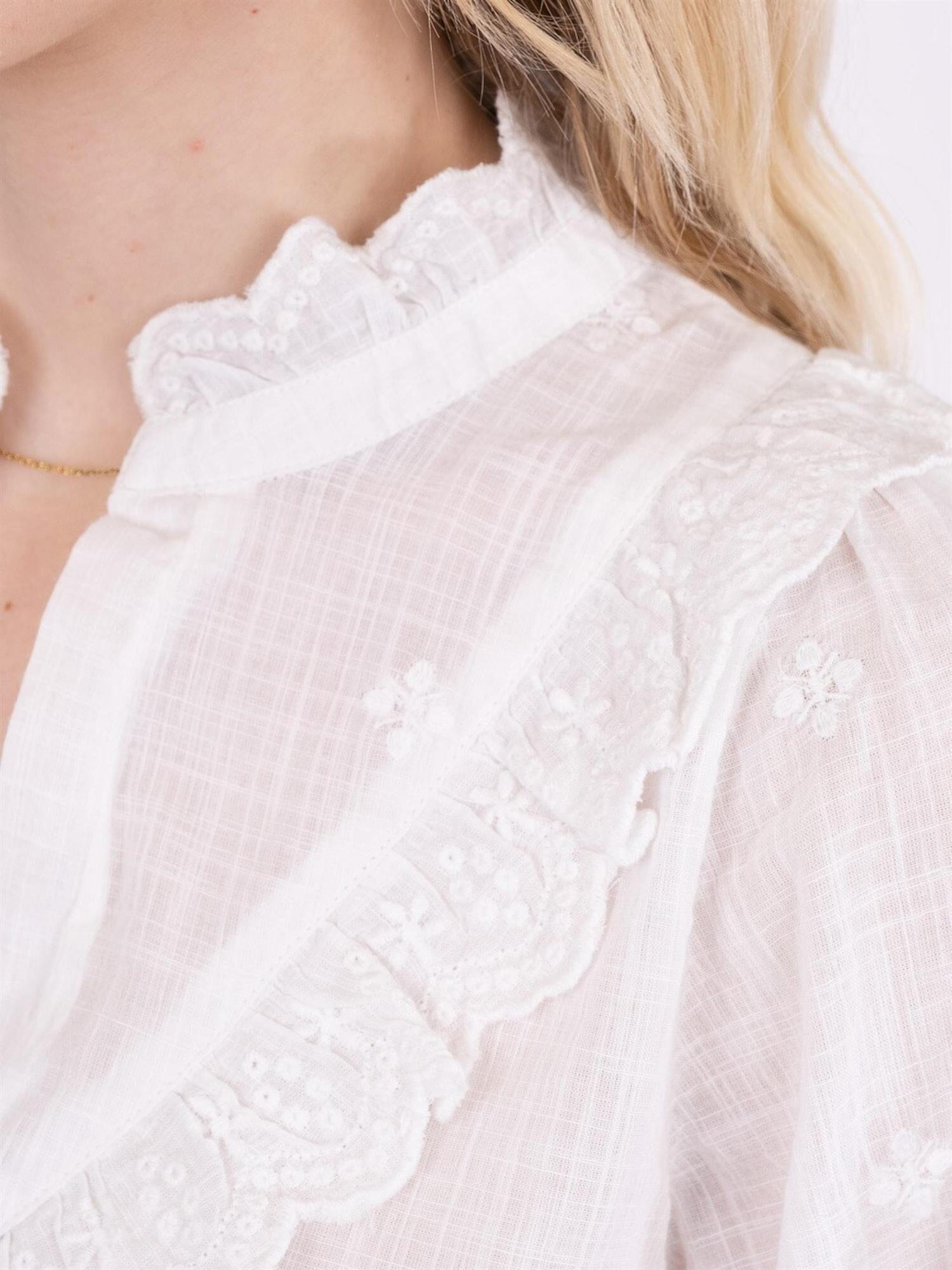Neo Noir Degas Blouse White Bluse