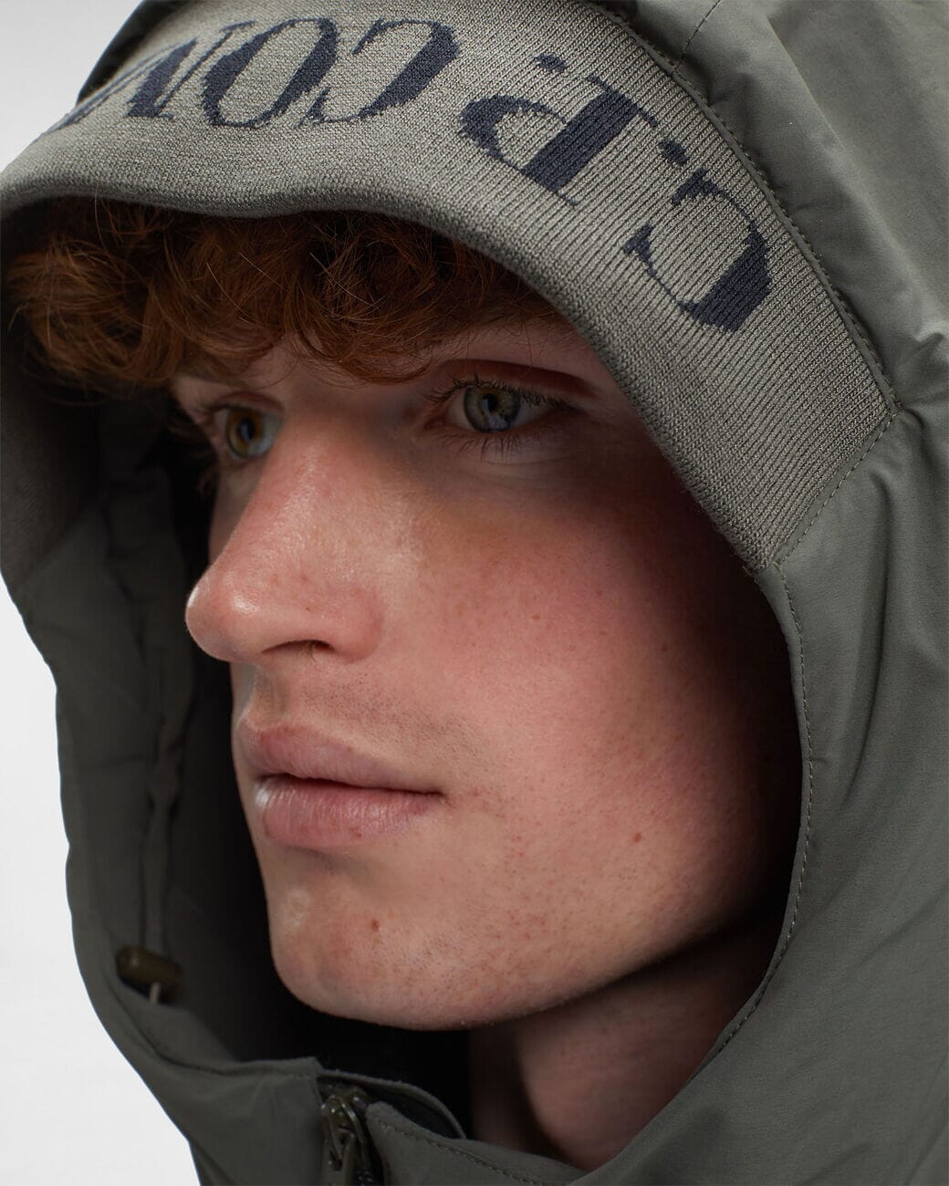 CP Company Micro-M (R) Hooded Down Jacket Olive Night Ytterplagg
