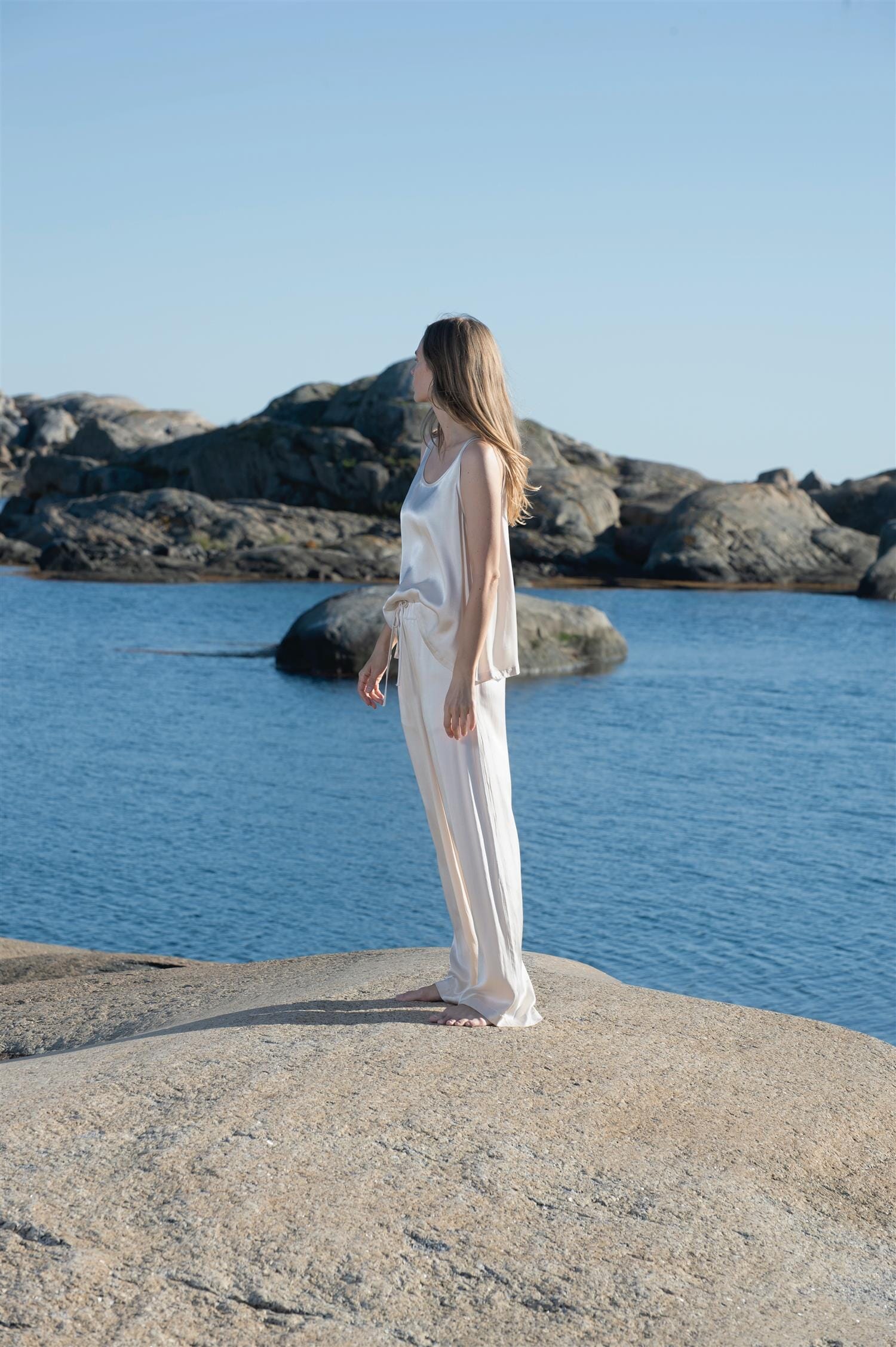 ArnieSays: Love Satin Sand Topp