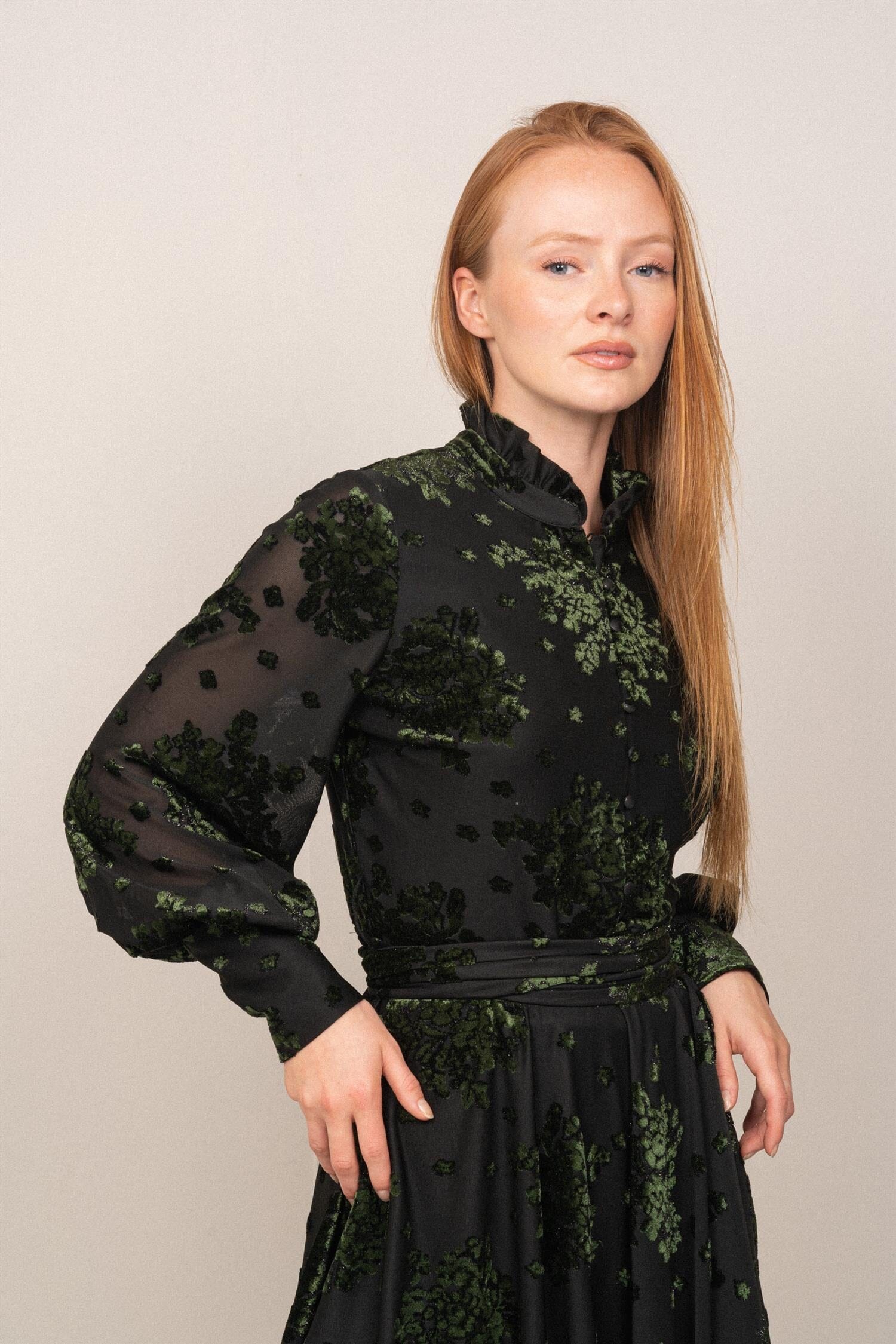 OSMINE af nor Saga Velvet Flower Dress Green Winter Velvet Kjole