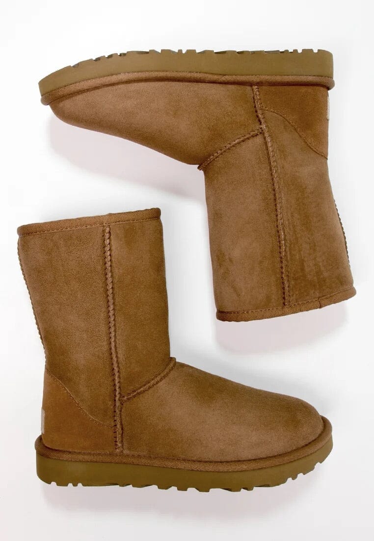 UGG Classic Short II Chestnut Sko