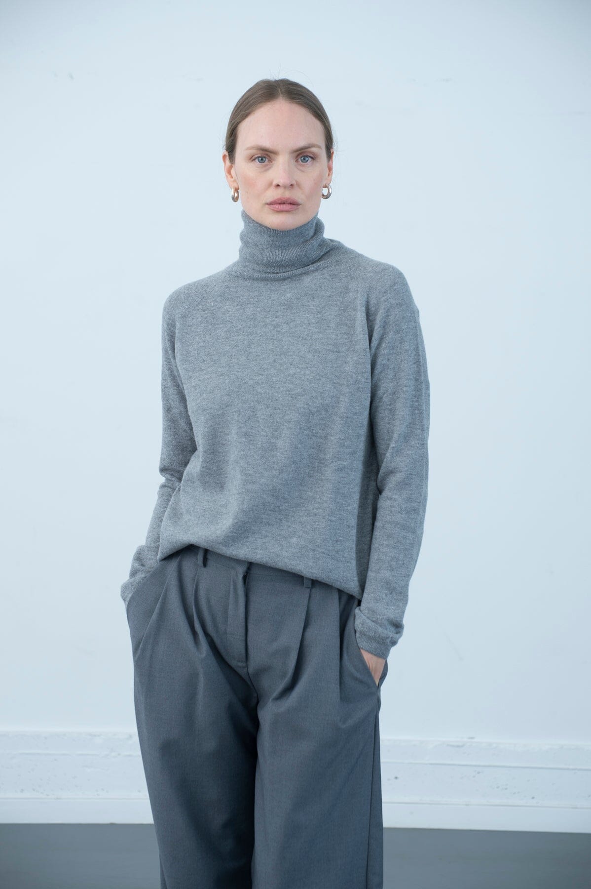 ArnieSays: Alaia Grey Melange Genser