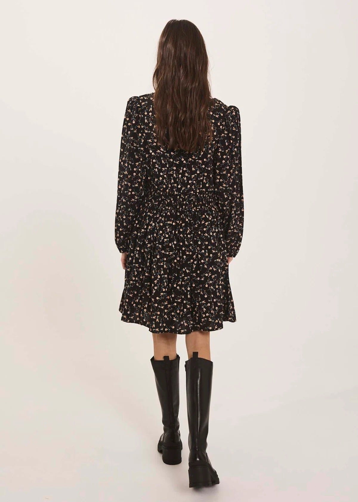 Norr Sabby Dress Black Flower Print Kjole