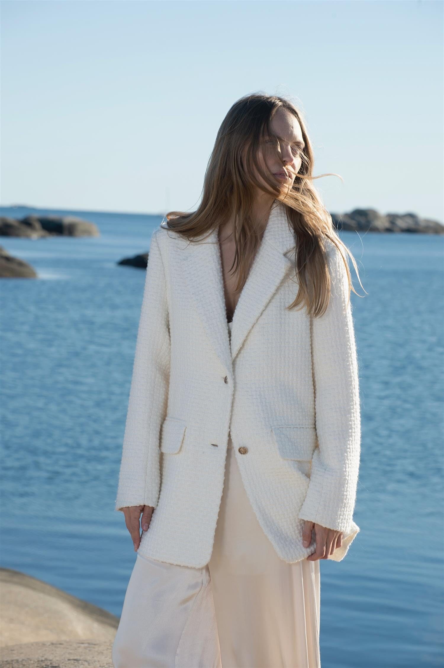 ArnieSays: Sawyer Bouclé Tweed Offwhite Jakke