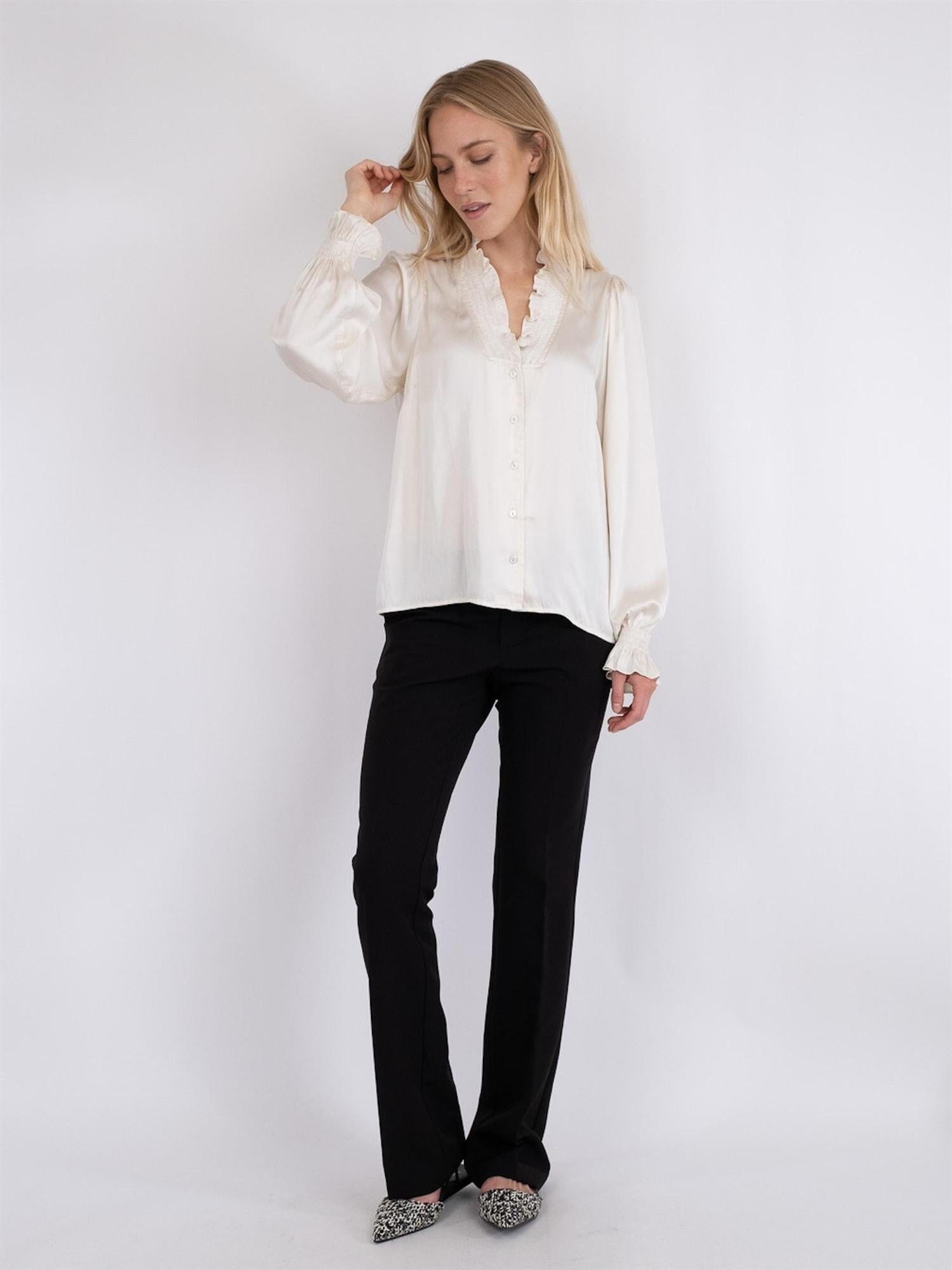 Neo Noir Brielle Satin Blouse Off White Bluse