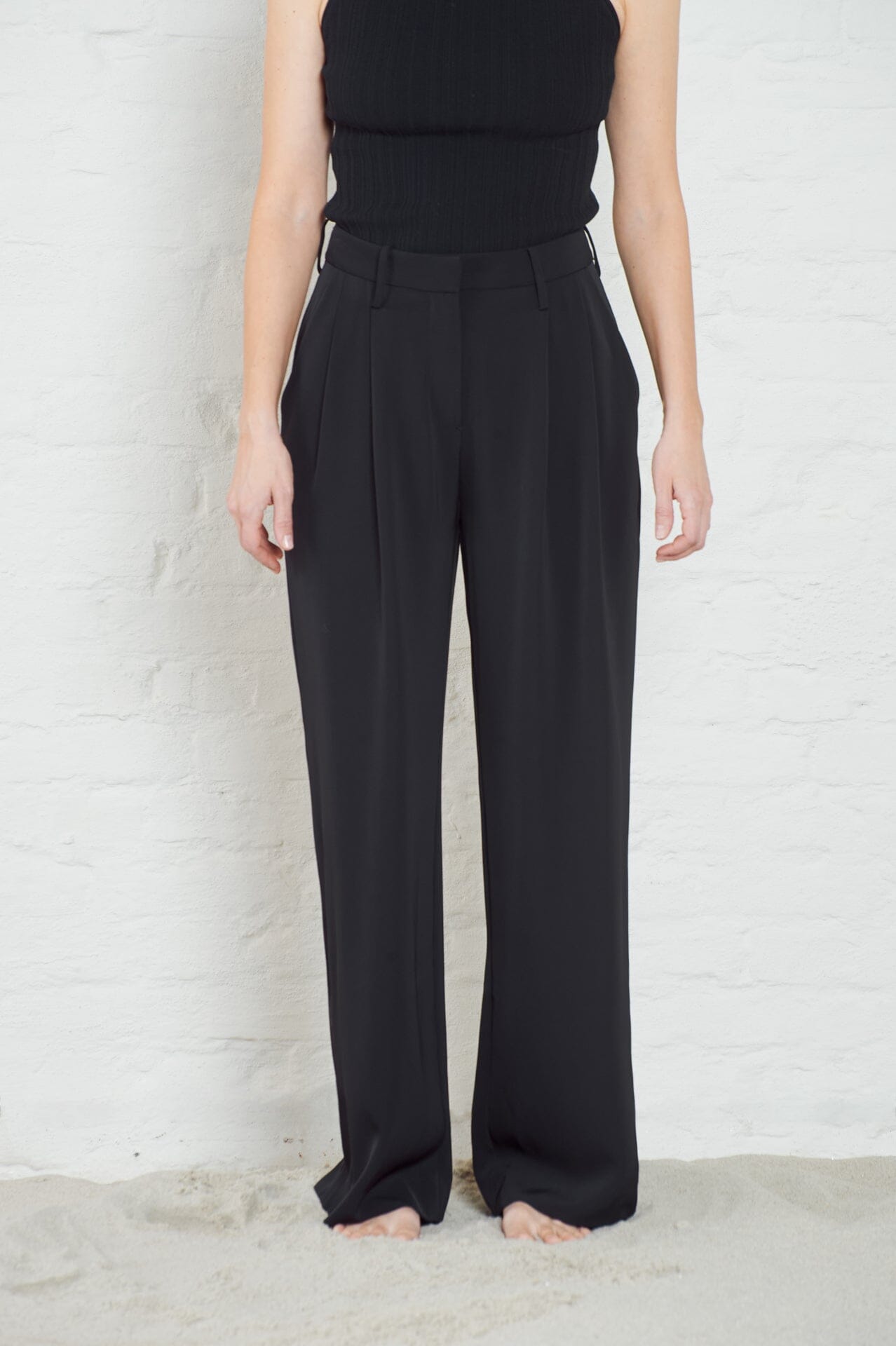 ArnieSays: Duke Crepe Black Bukse