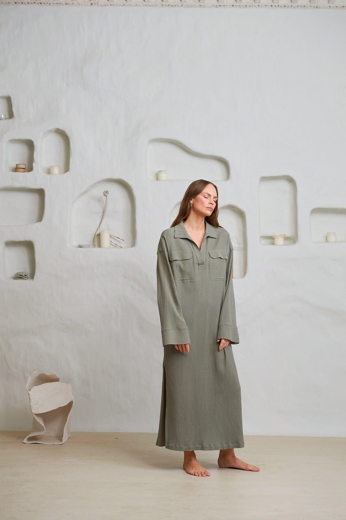ArnieSays: Aire Crinkled Gauze Khaki Kjole