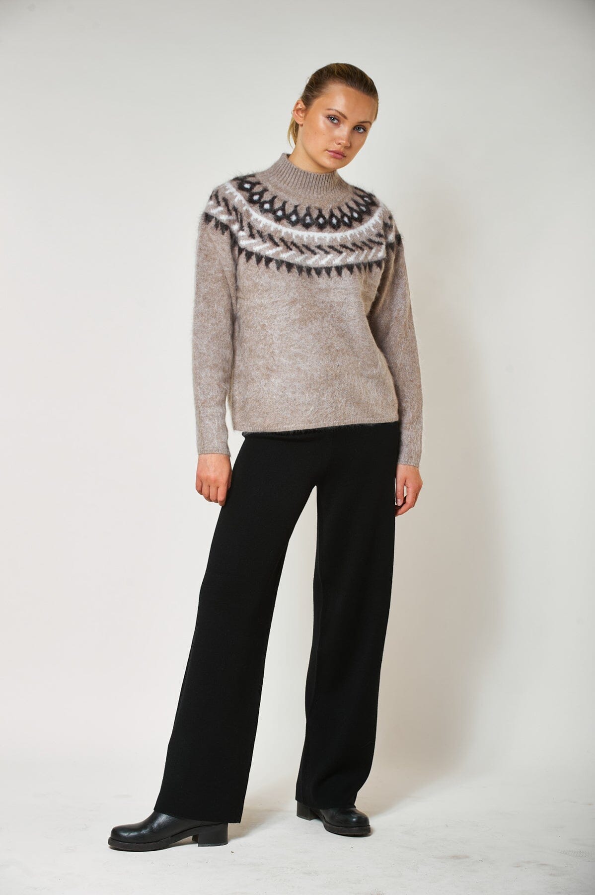 Aurora Holiday Cashmere Pullover Taupe Genser