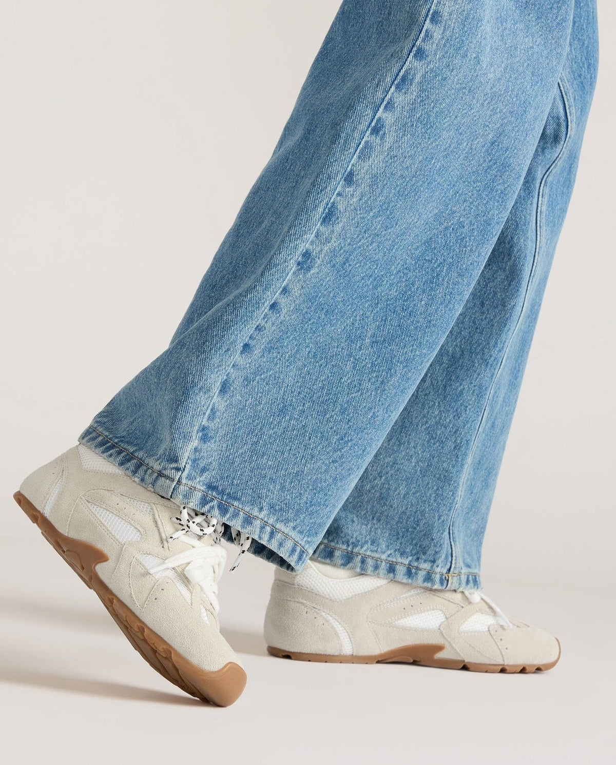 Steve Madden Asiel WHITE SUEDE Sko