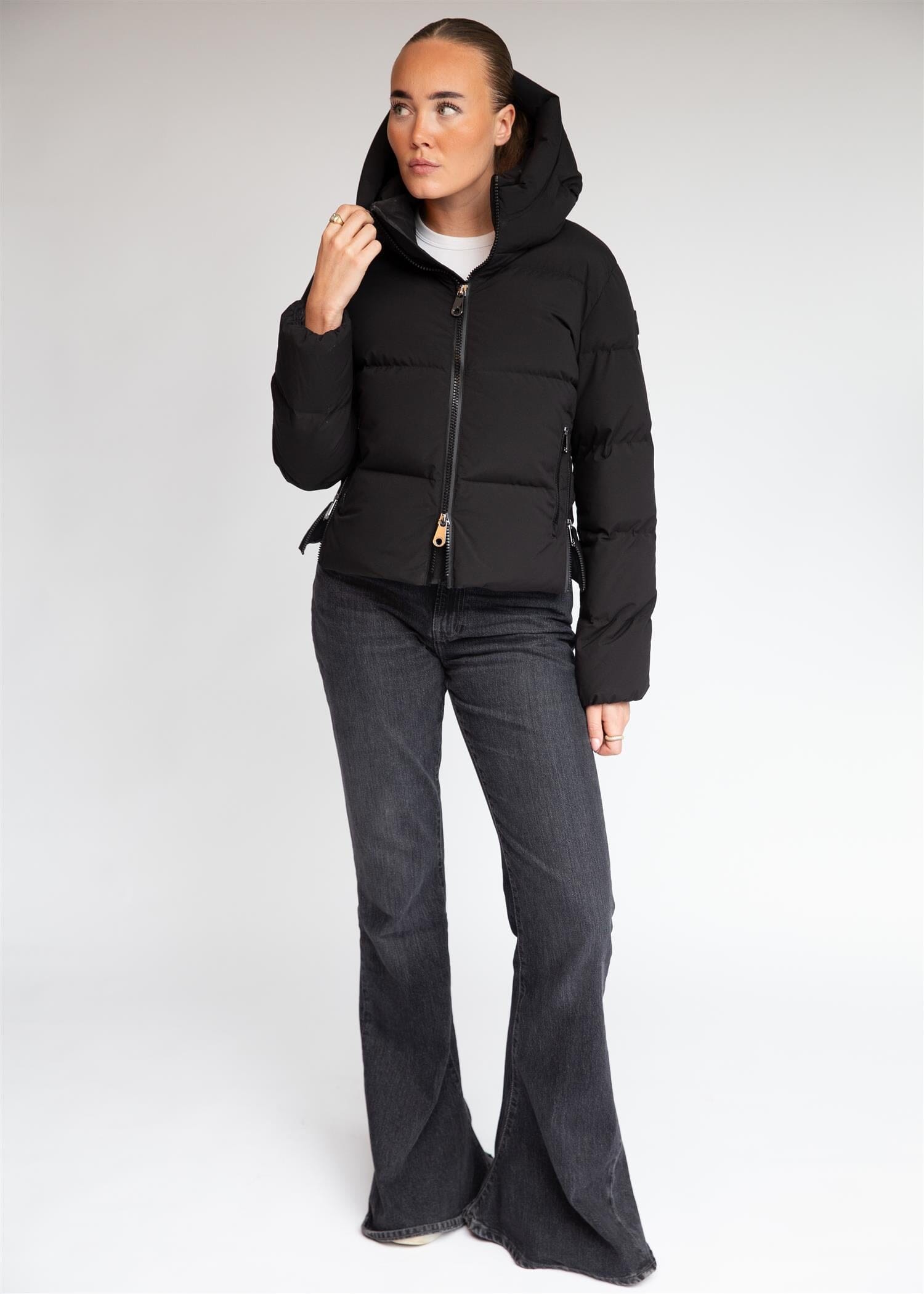 Monel Val Cenis Short Tech Black Ytterplagg