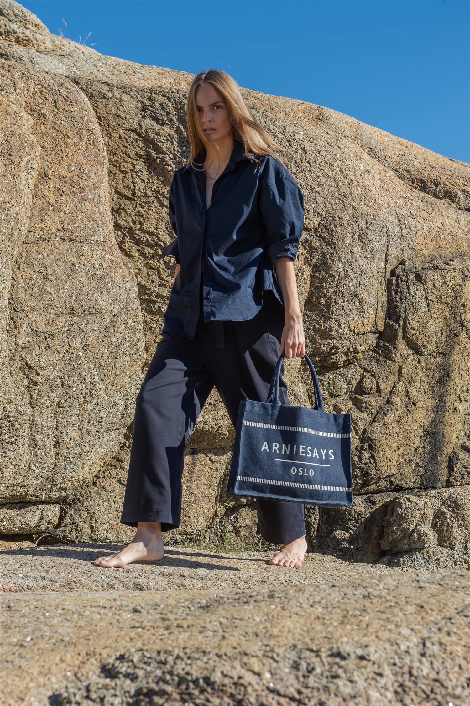 ArnieSays: Corin Drapey Dk Navy Bukse