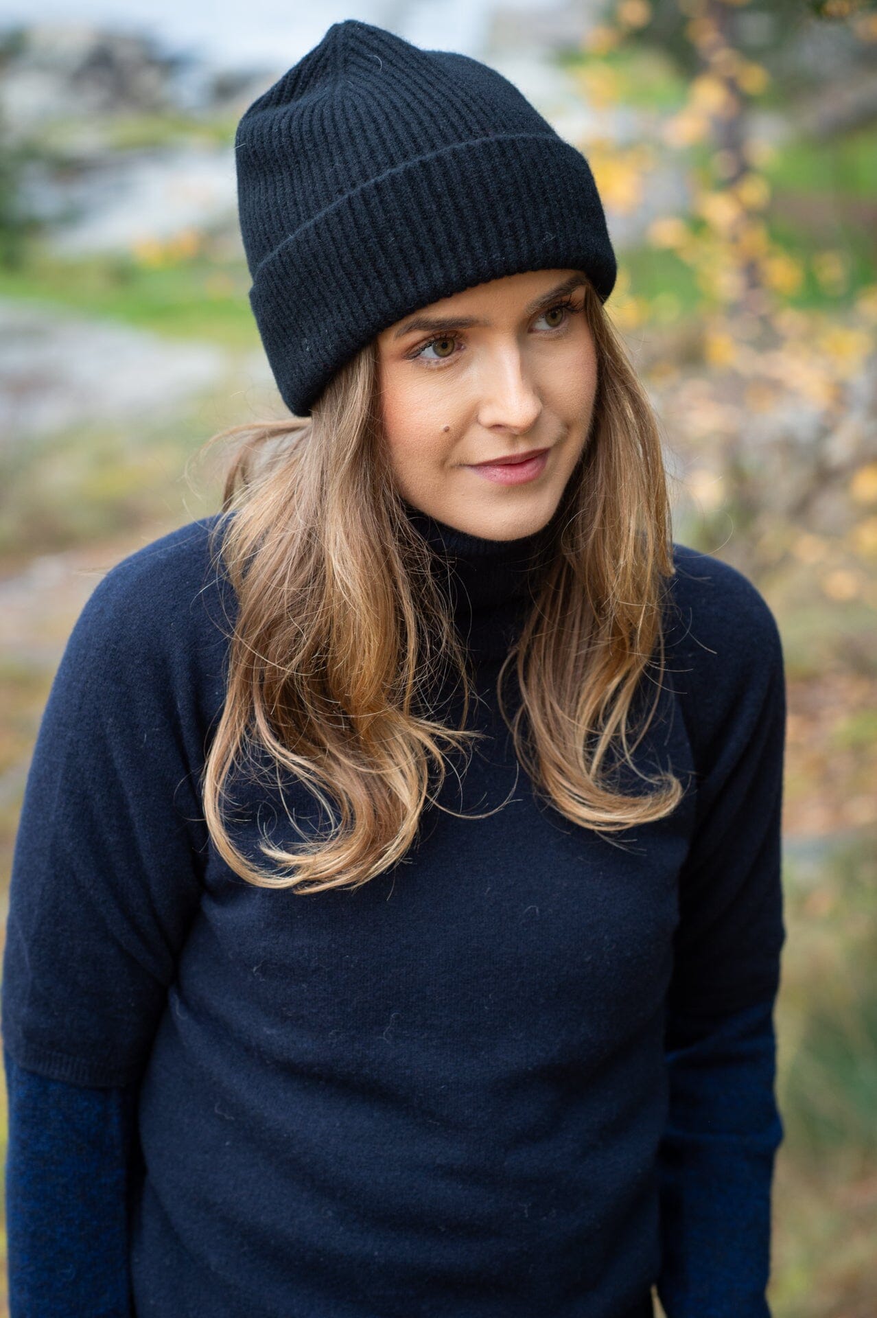 Mathiàs Clyde Lambswool Black Hodeplagg