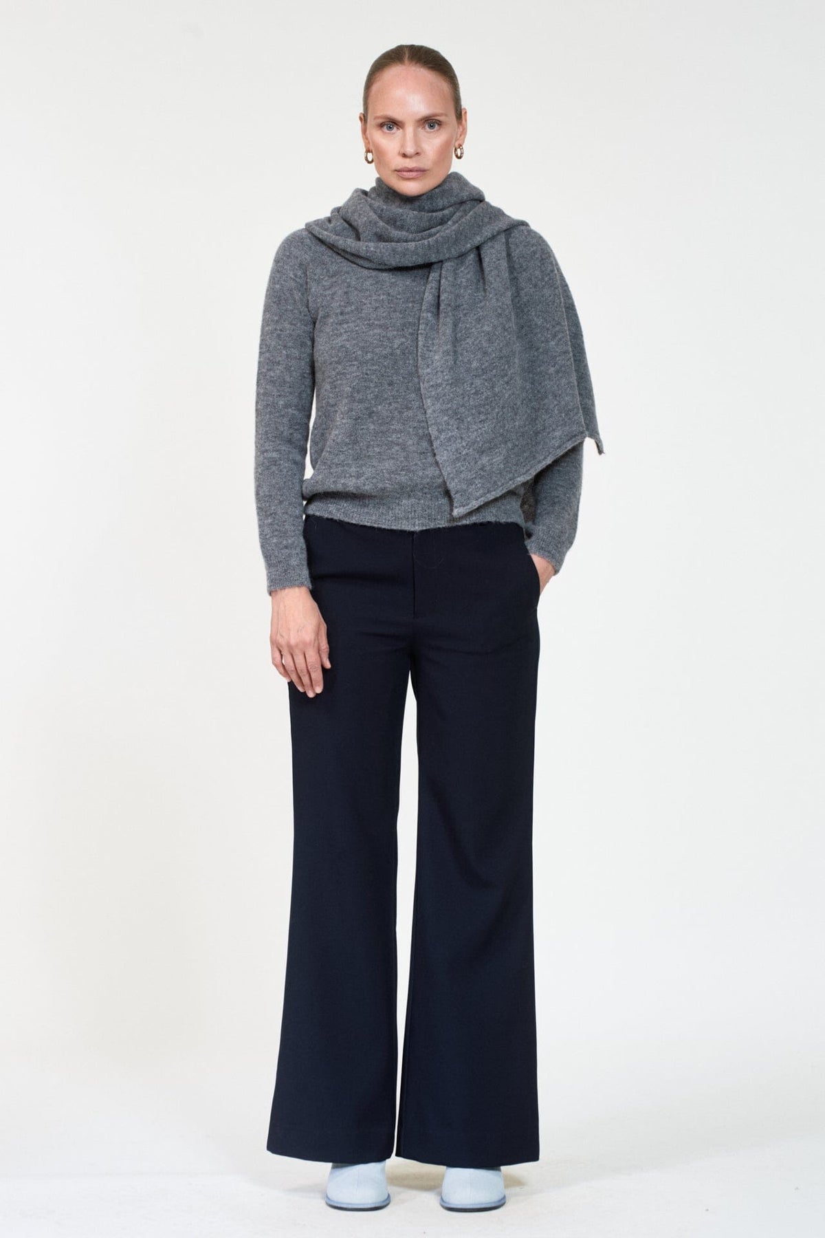 ArnieSays: GOYA Dk Grey Melange Tilbehør