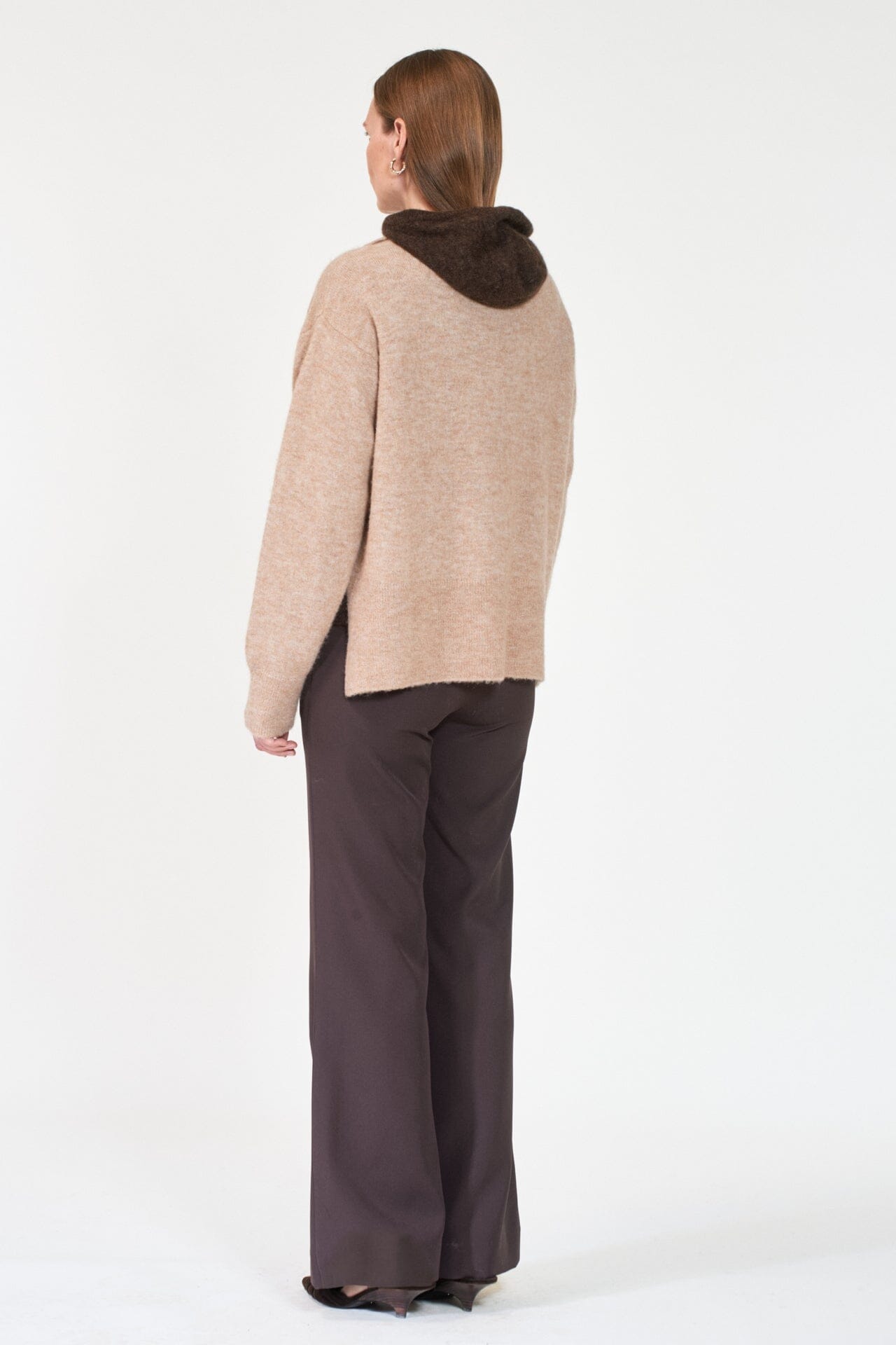 ArnieSays: LOWRY Beige Melange Genser