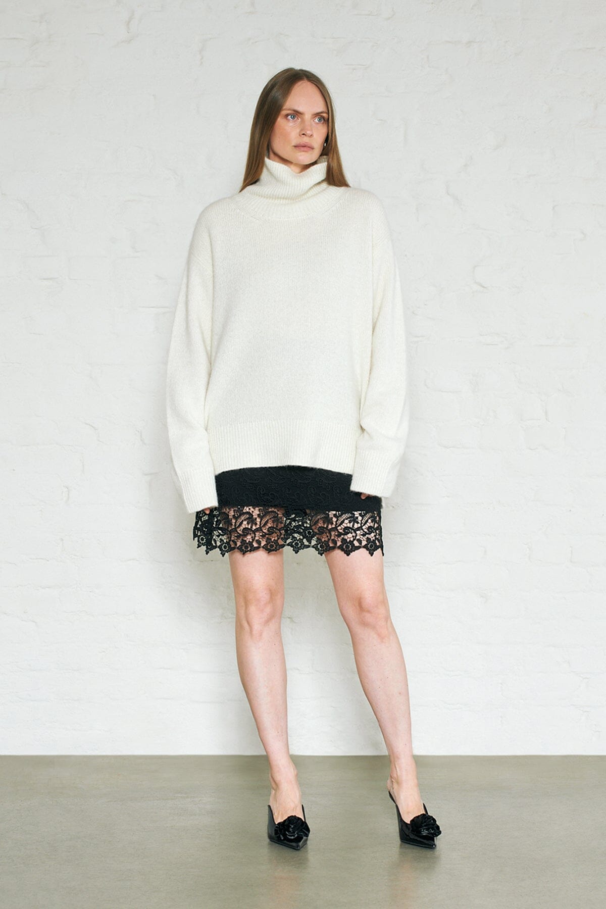 ArnieSays: Yvette Lace Black Skjørt