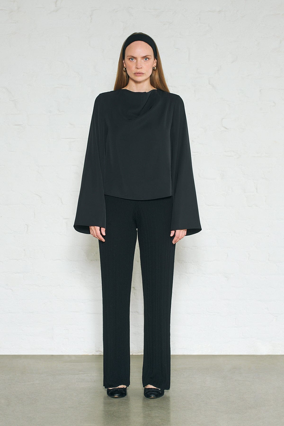 ArnieSays: Ivey Crepe Black Topp