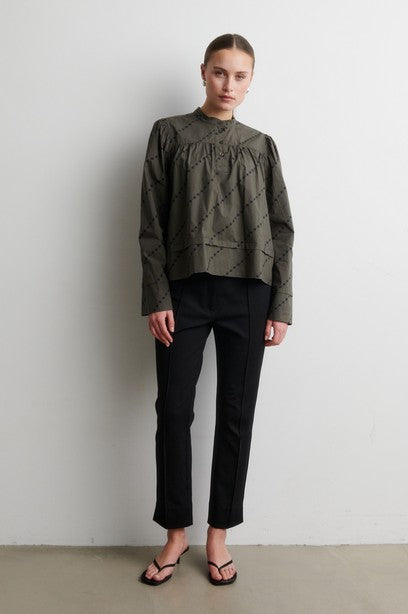 Treia Trousers Black