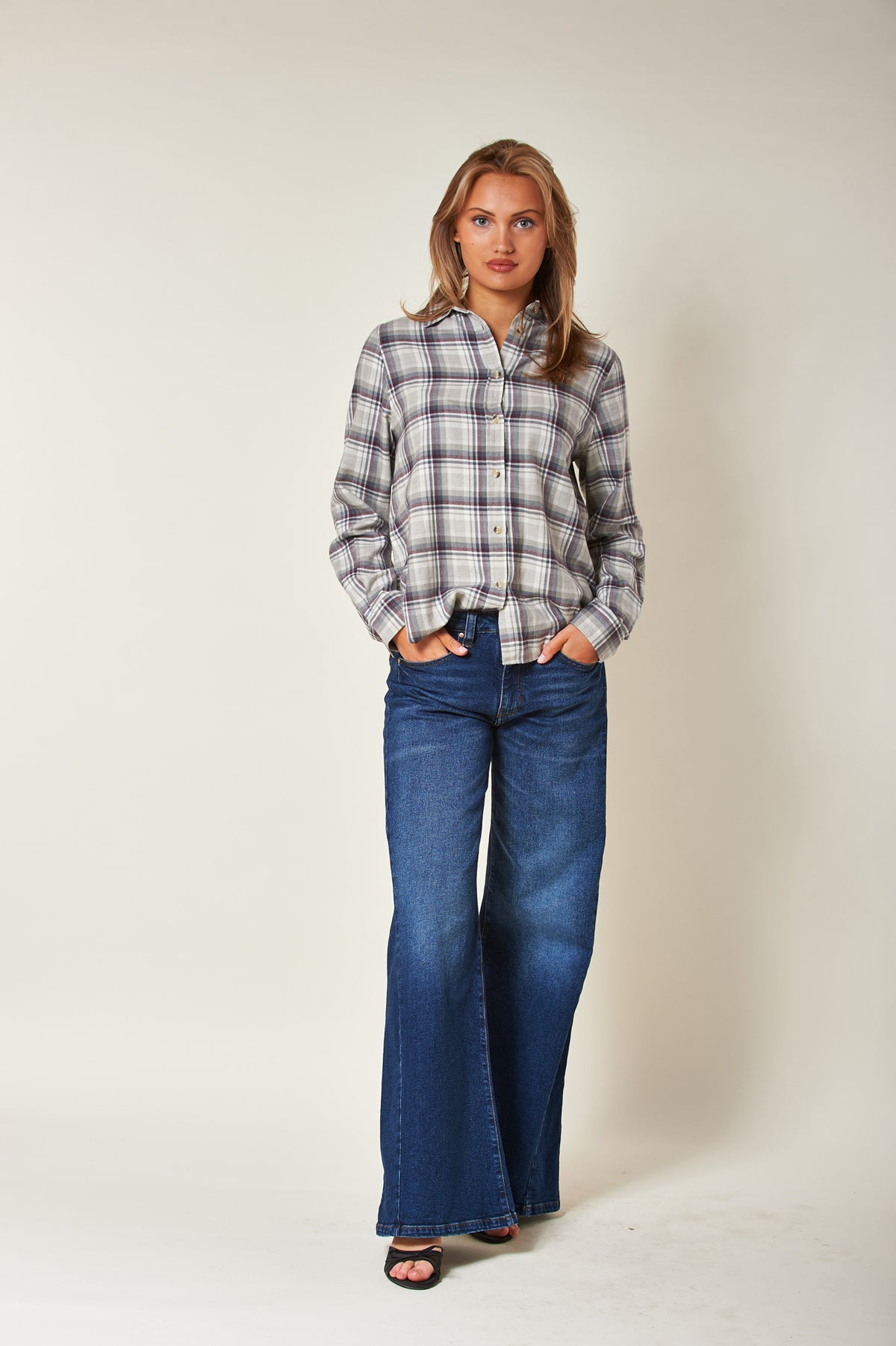 Arc Tartan Check Grey/Burgundy Combo