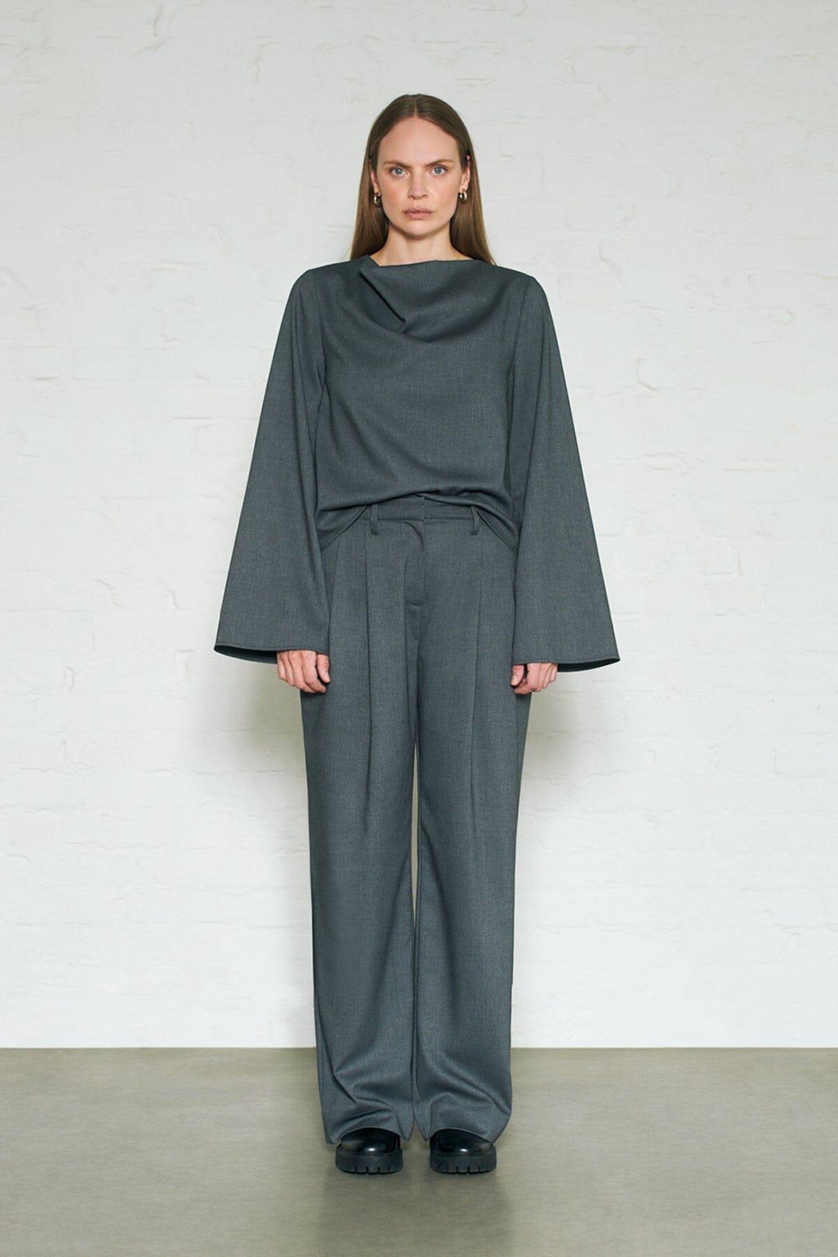 ArnieSays: Duke Rayon Blend Dk Grey Melange Bukse