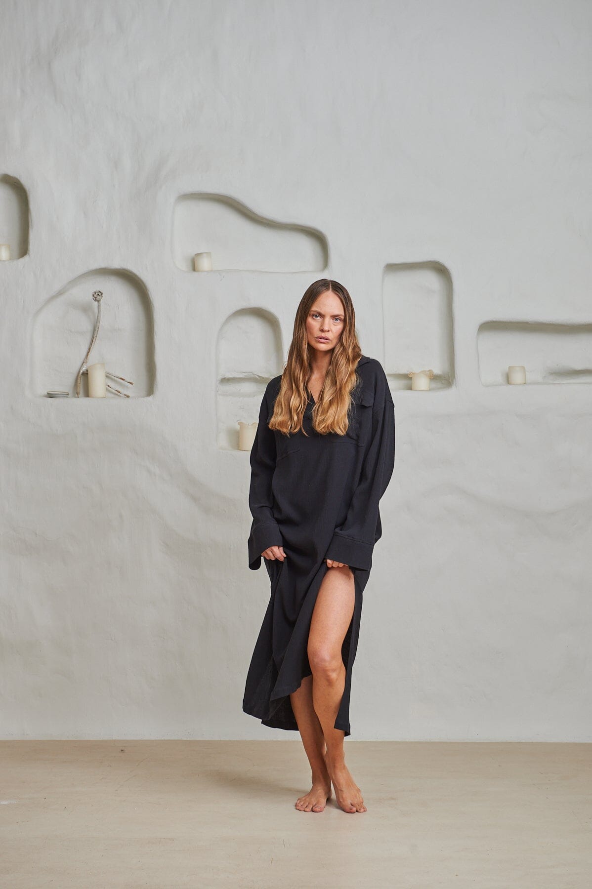 ArnieSays: Aire Crinkled Gauze Black Kjole