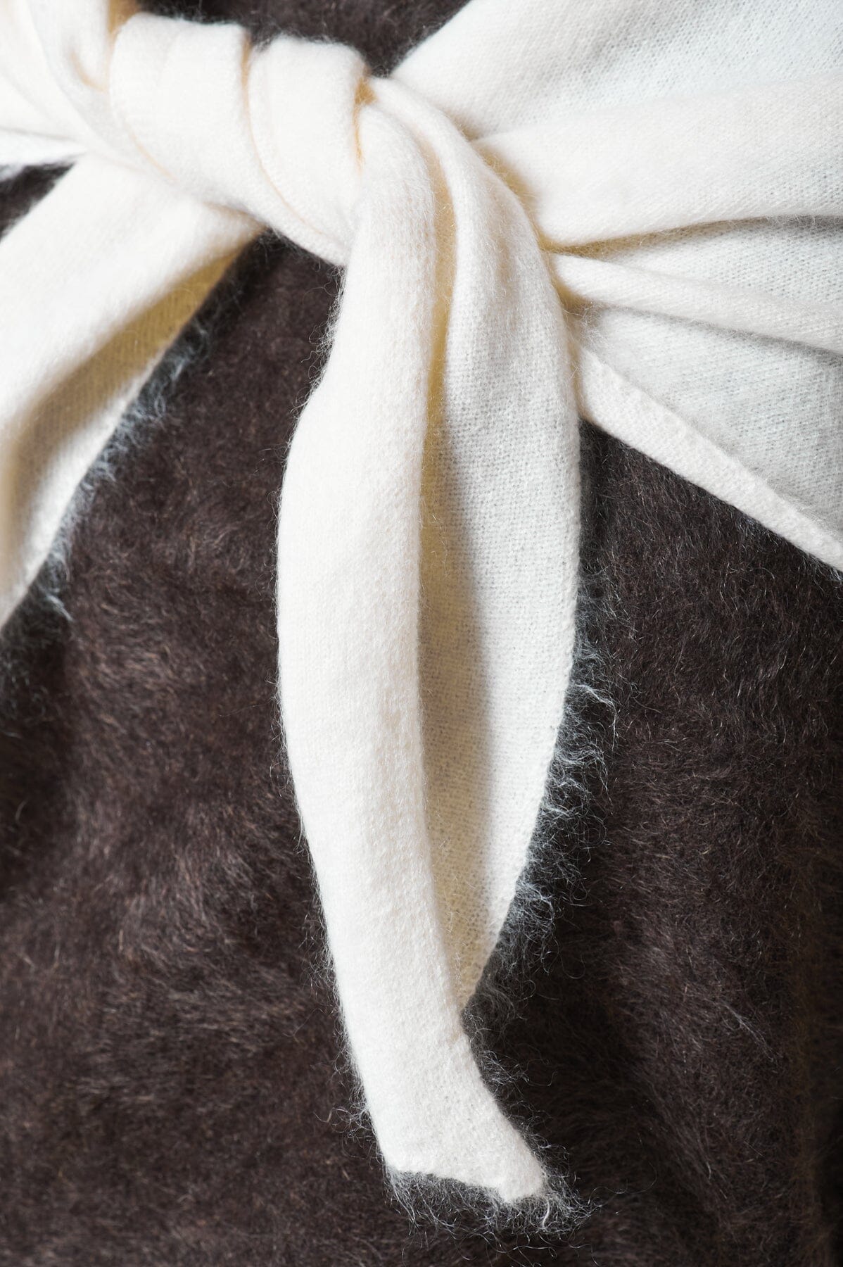 Aurora Caren Cashmere Wrap Offwhite Tilbehør