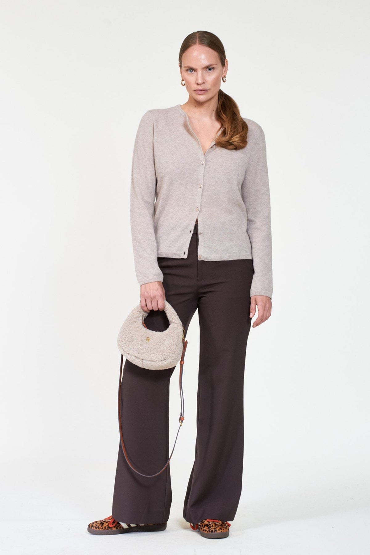 ArnieSays: CALAIS Lt Beige Melange Genser
