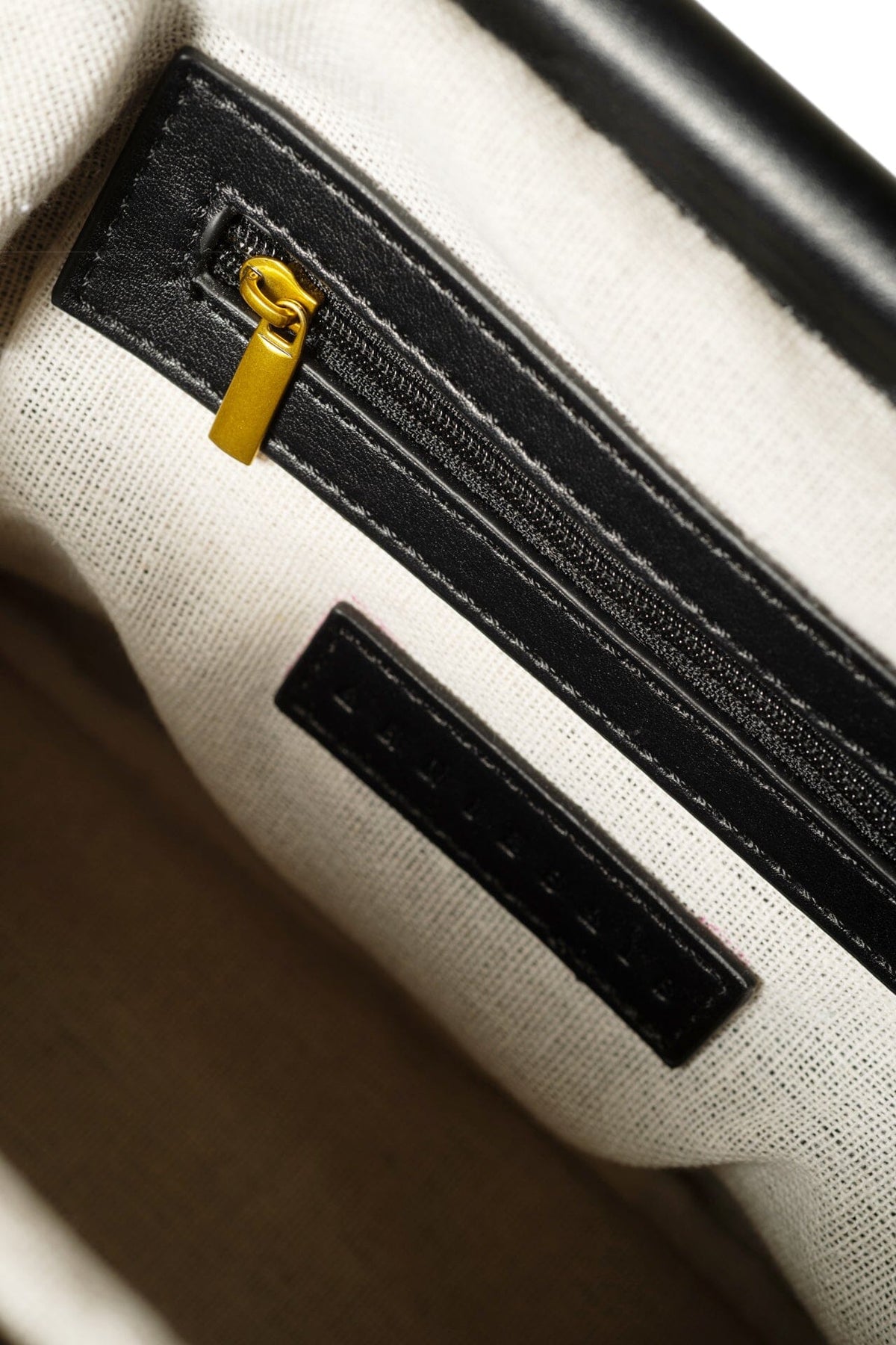 ArnieSays: Woven Clutch Black Tilbehør