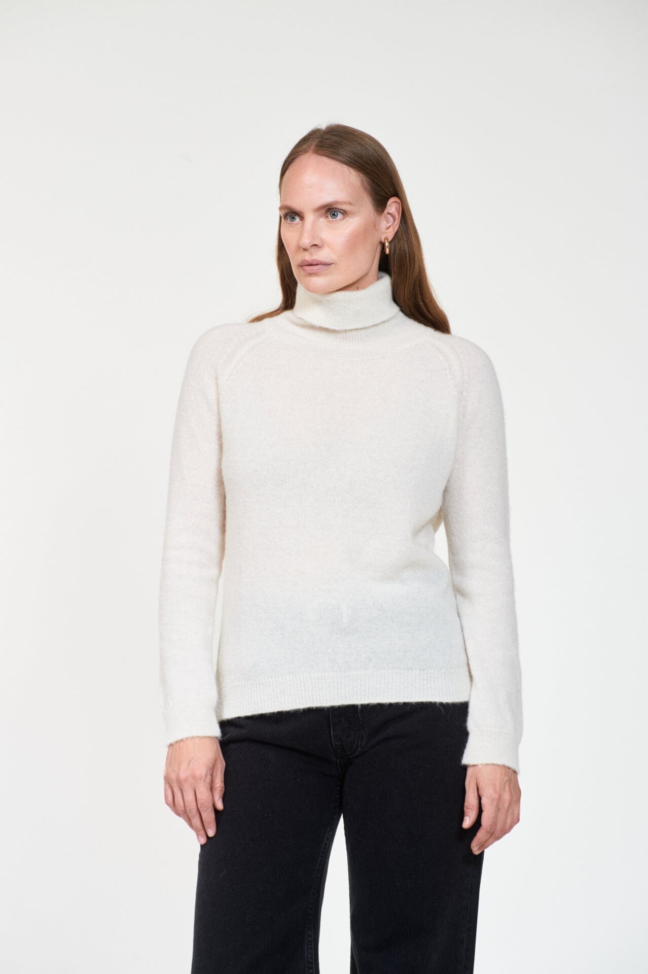 ArnieSays: MIA Offwhite Genser