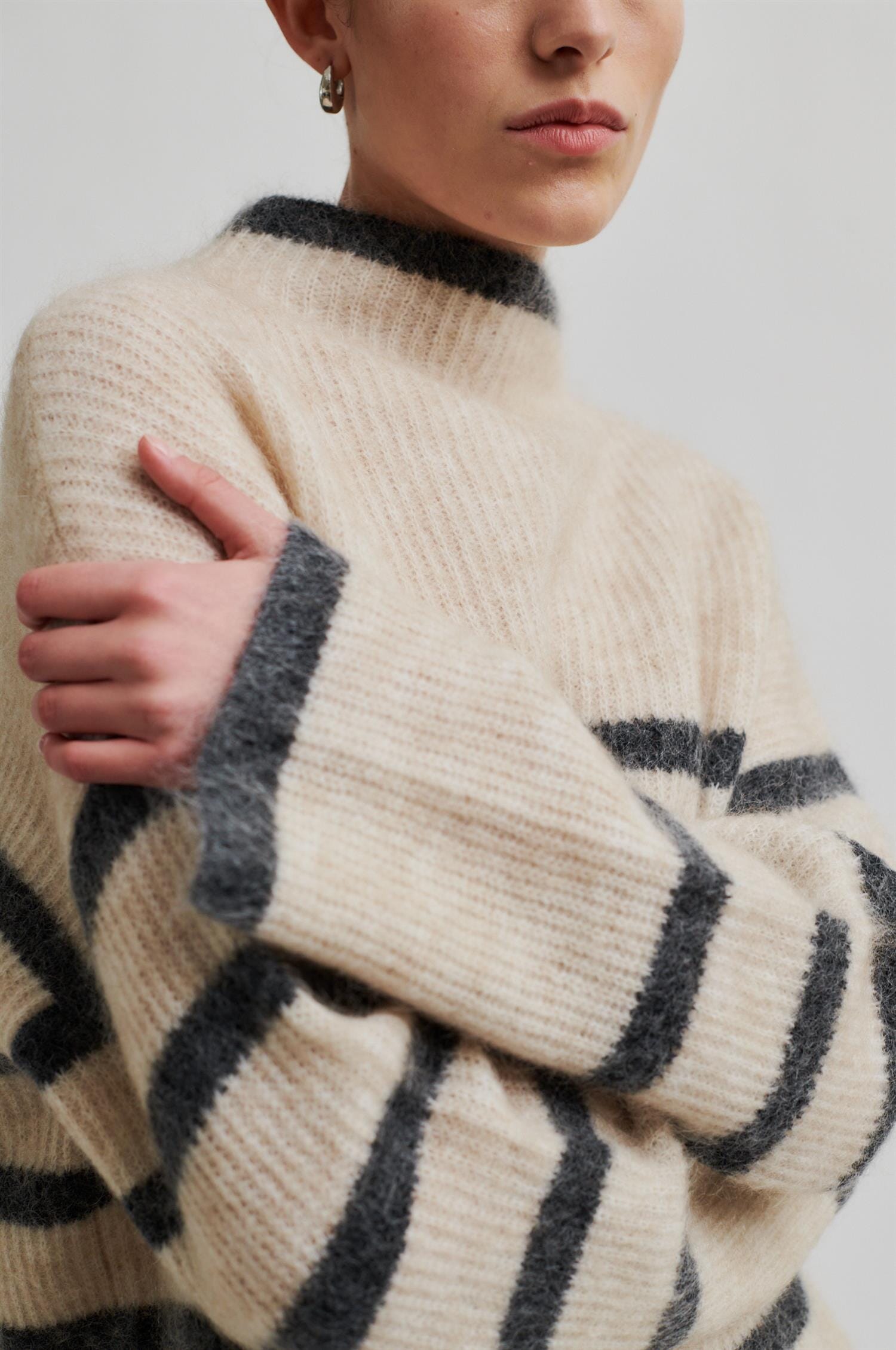 CANESSA/カネッサ】 LUNA TURTLE NECK KNIT（ニット／セーター）｜L'Appartement（アパルトモン）の通販｜BAYCREW'S  STORE