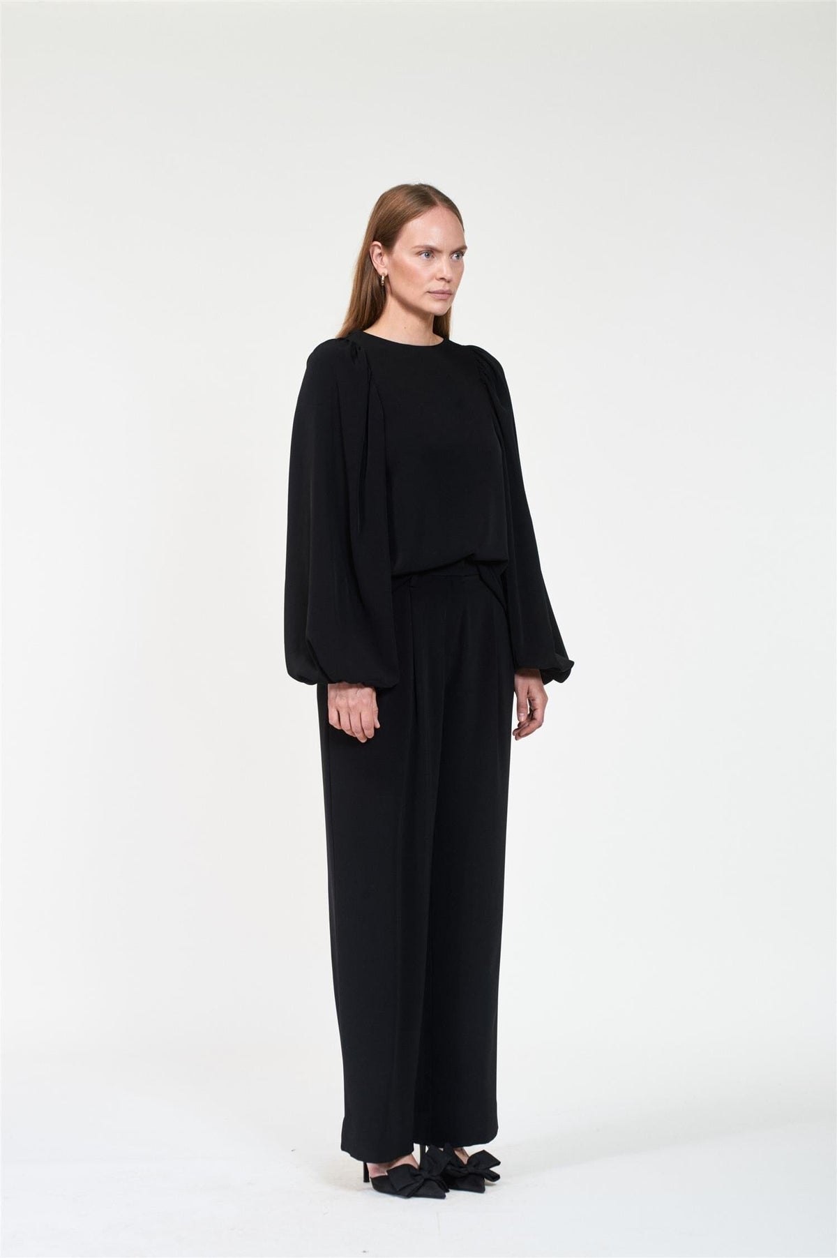 ArnieSays: ASHI Crepe Black Topp
