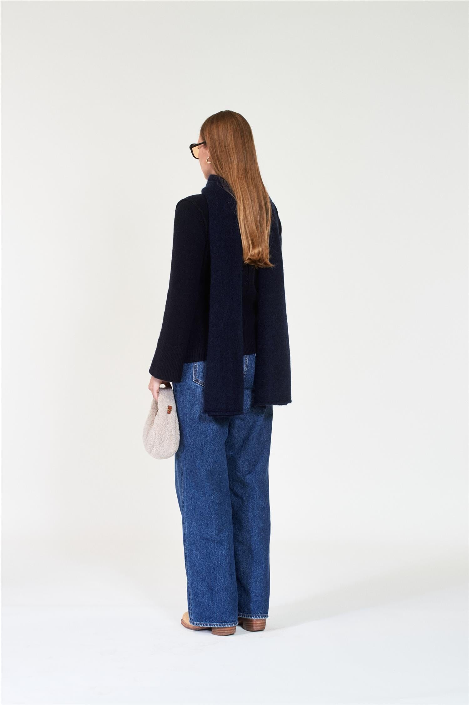 ArnieSays: Tate Dk Navy Genser