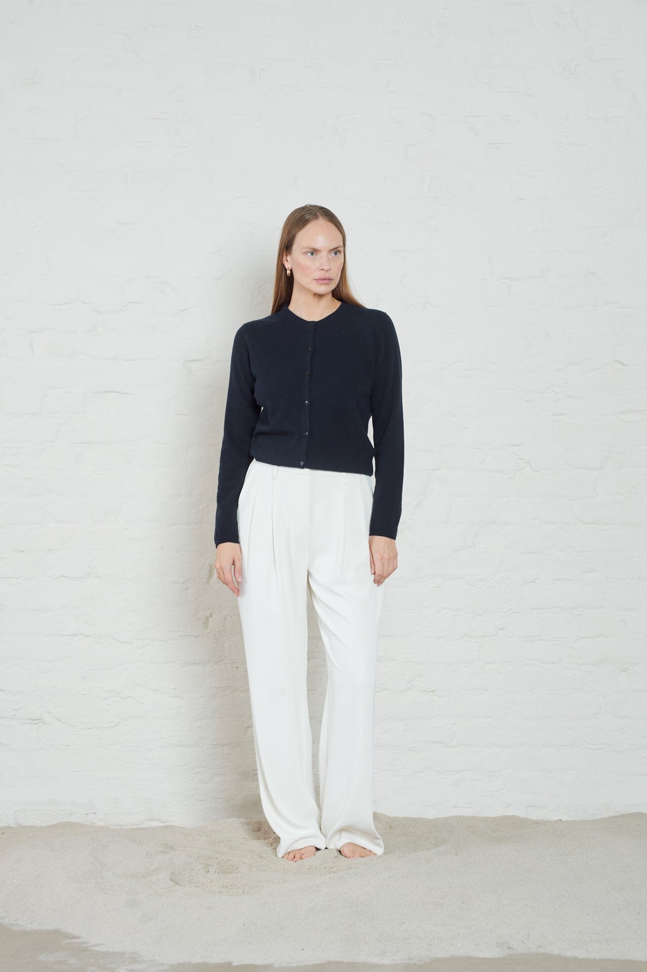 ArnieSays: Calais Dk Navy Genser