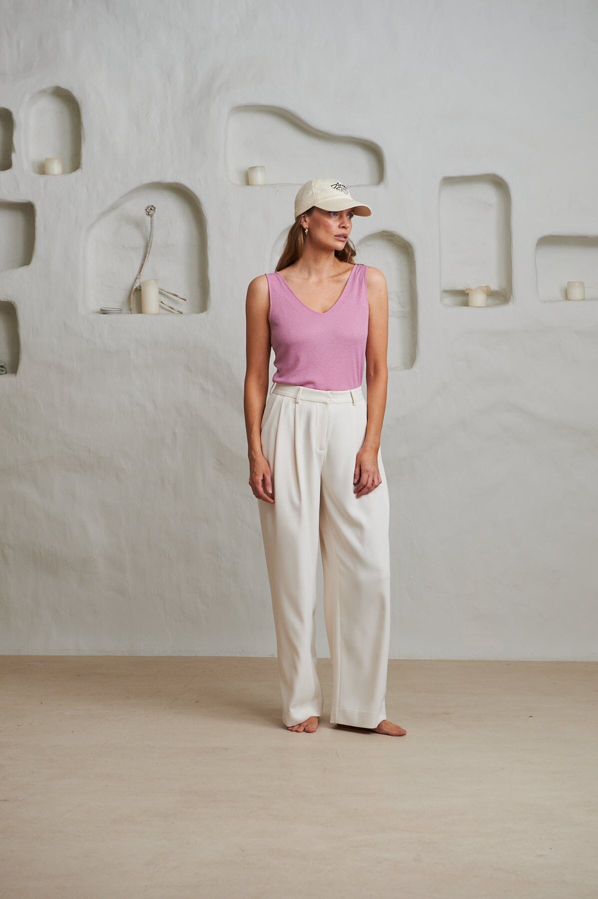 ArnieSays: Jasmien Linen Pink T-shirt