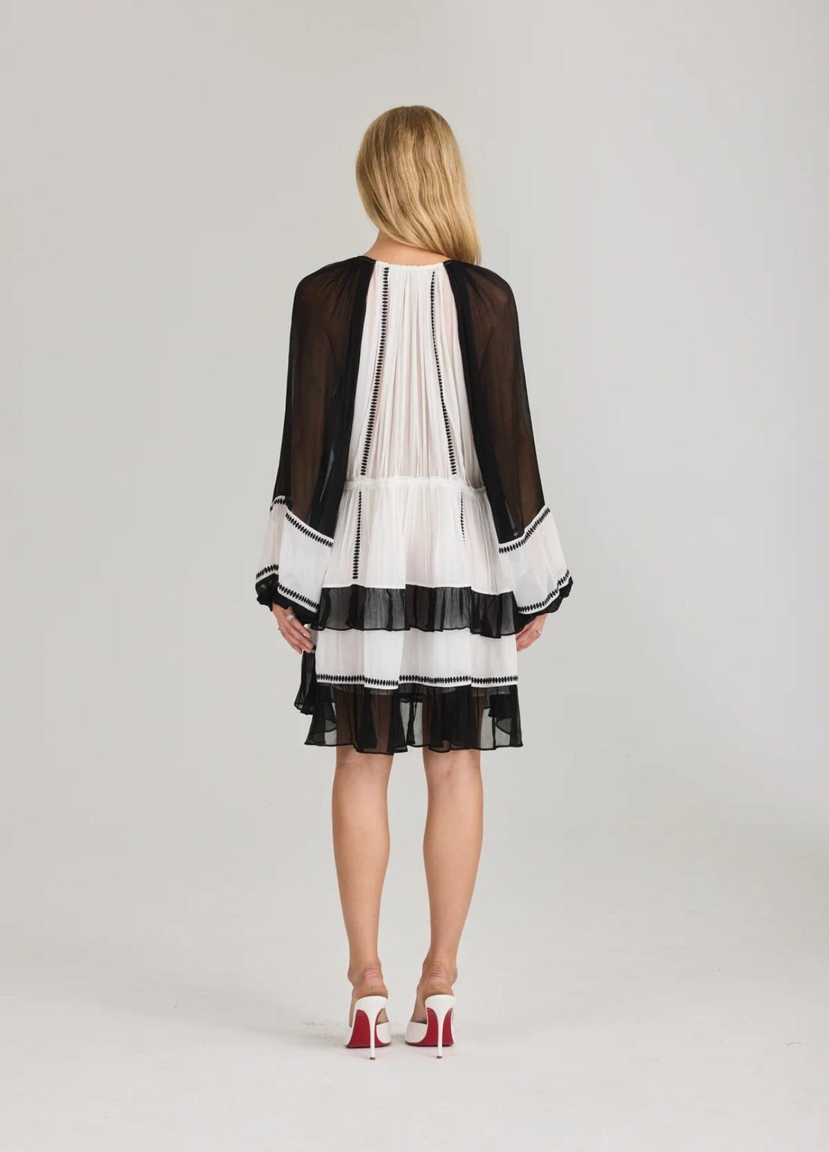 RAVN RAVN Aurora dress White/Black Kjole